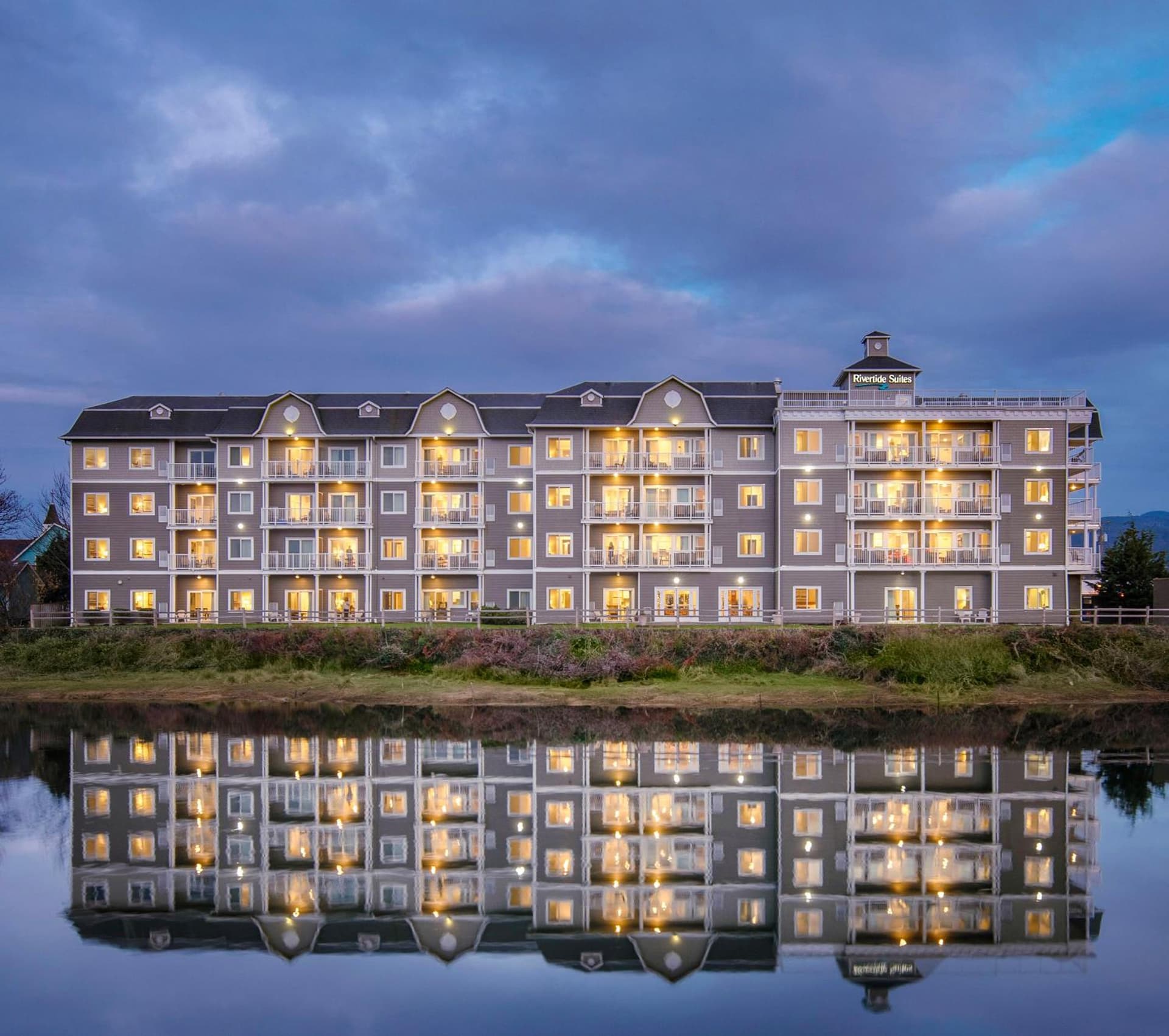 Rivertide Suites featured exterior or lobby in Seaside, OR — similar hotel
