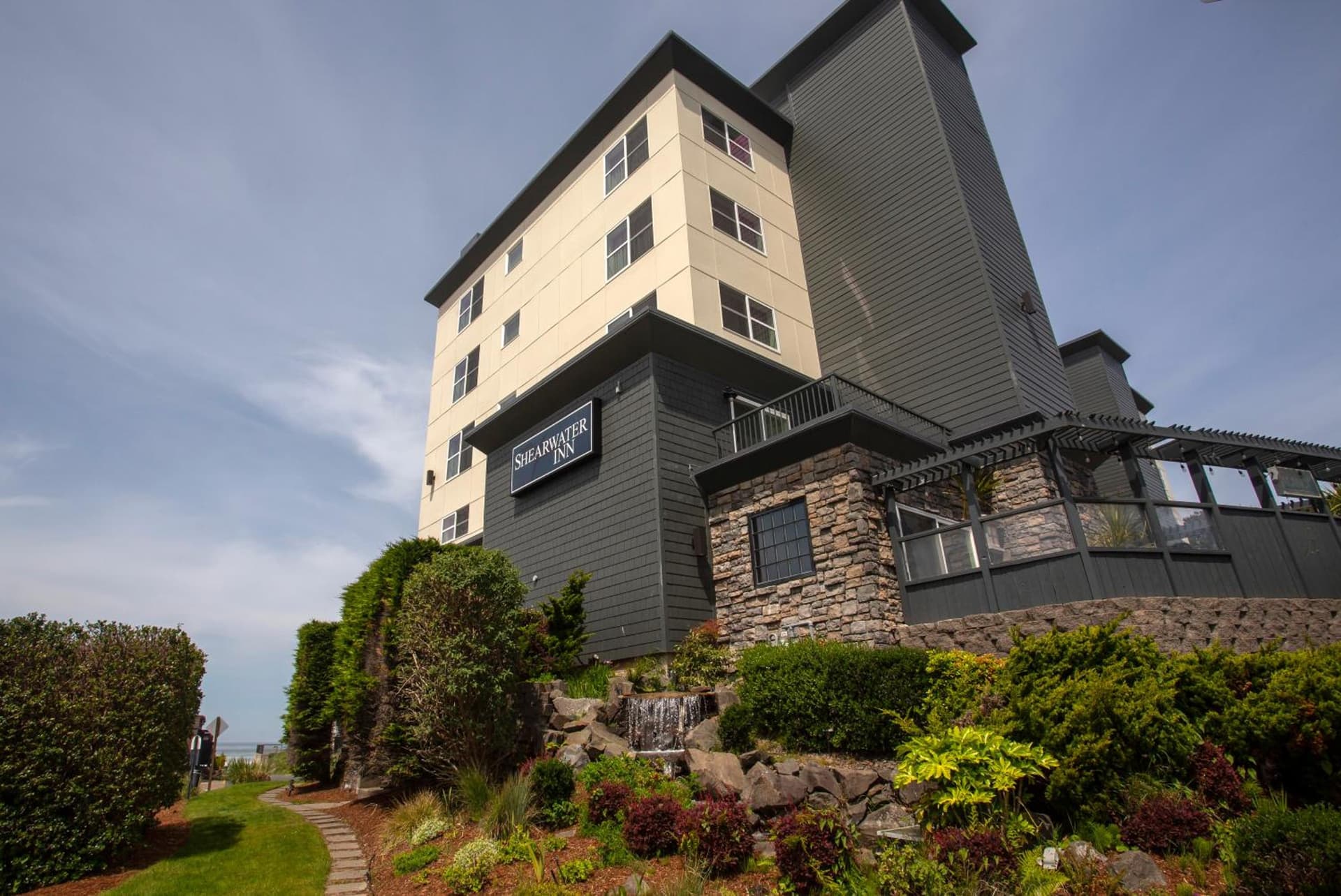 Shearwater Inn interior in Lincoln City, OR — gallery photo 2