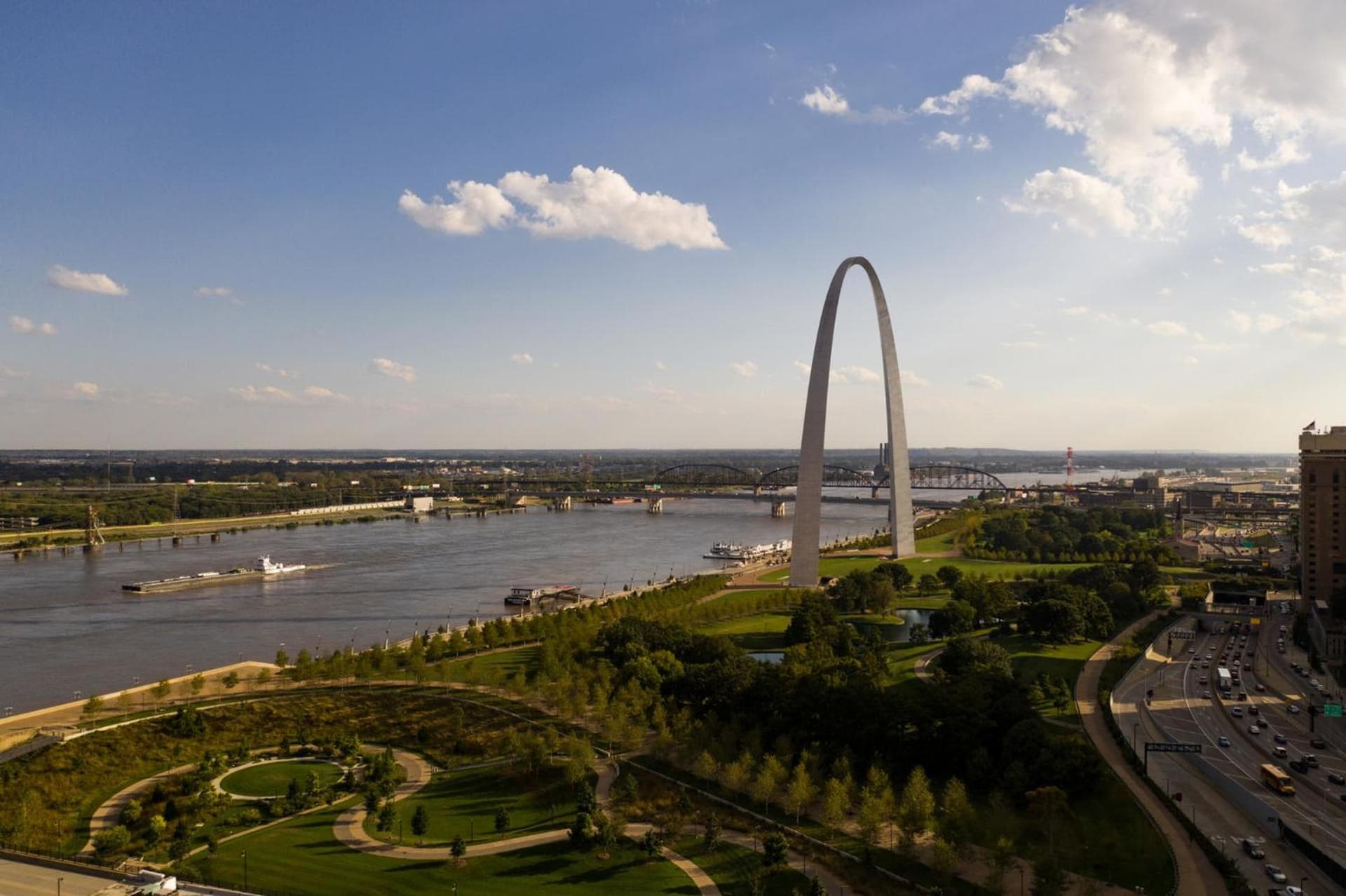 Four Seasons St. Louis gallery photo in Saint Louis, MO — image 80