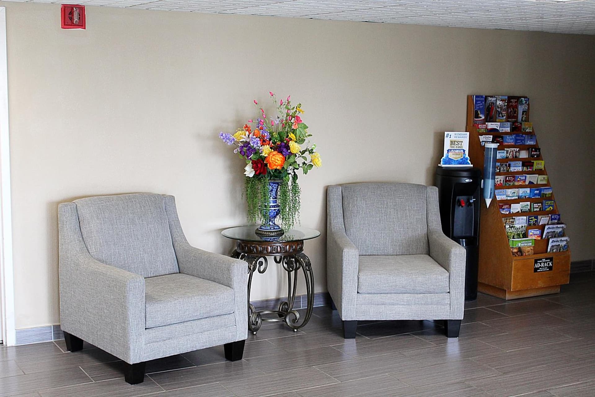 Baymont by Wyndham Springfield interior in Springfield, OH — gallery photo 2
