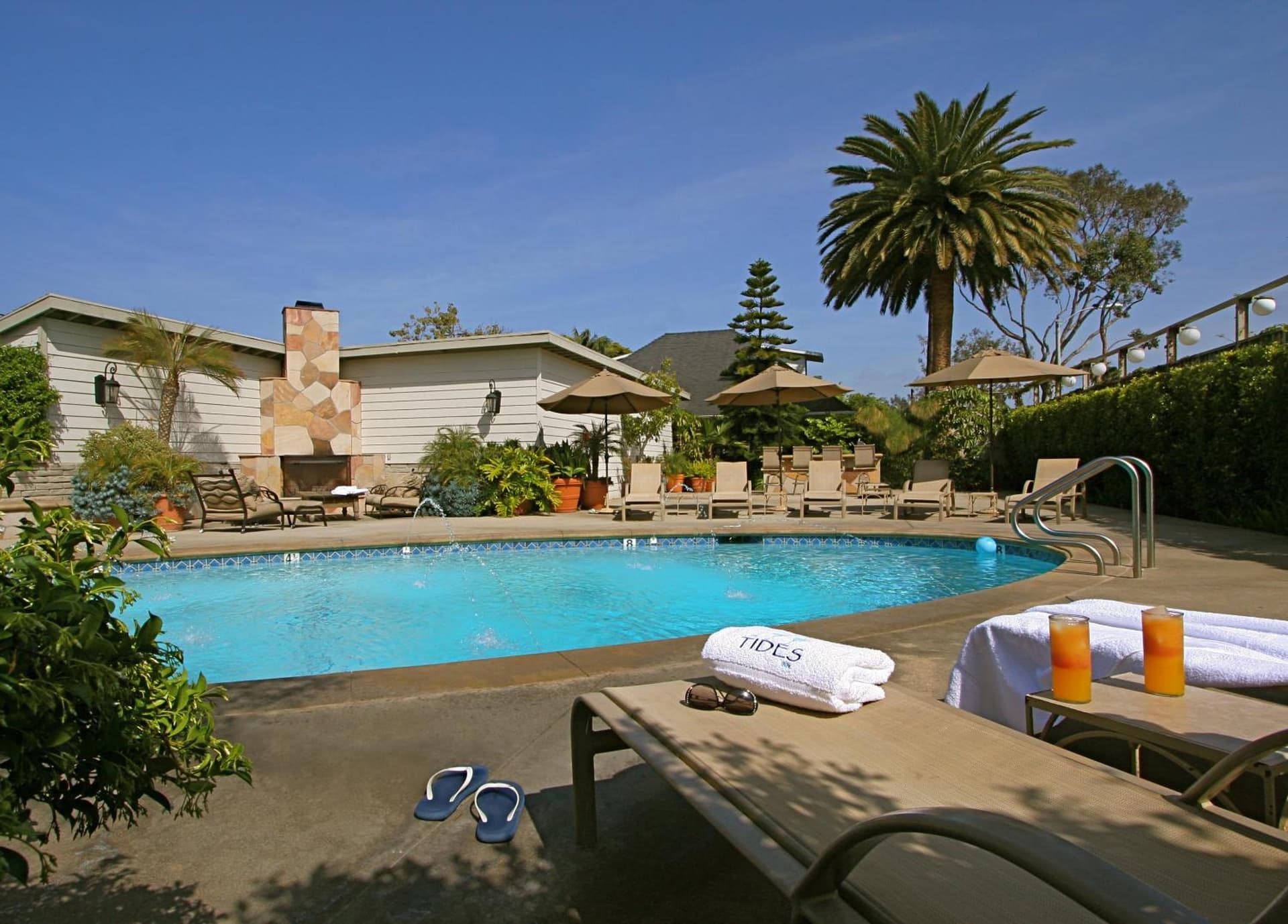 The Tides Laguna Beach property views in Laguna Beach, CA — gallery photo 3