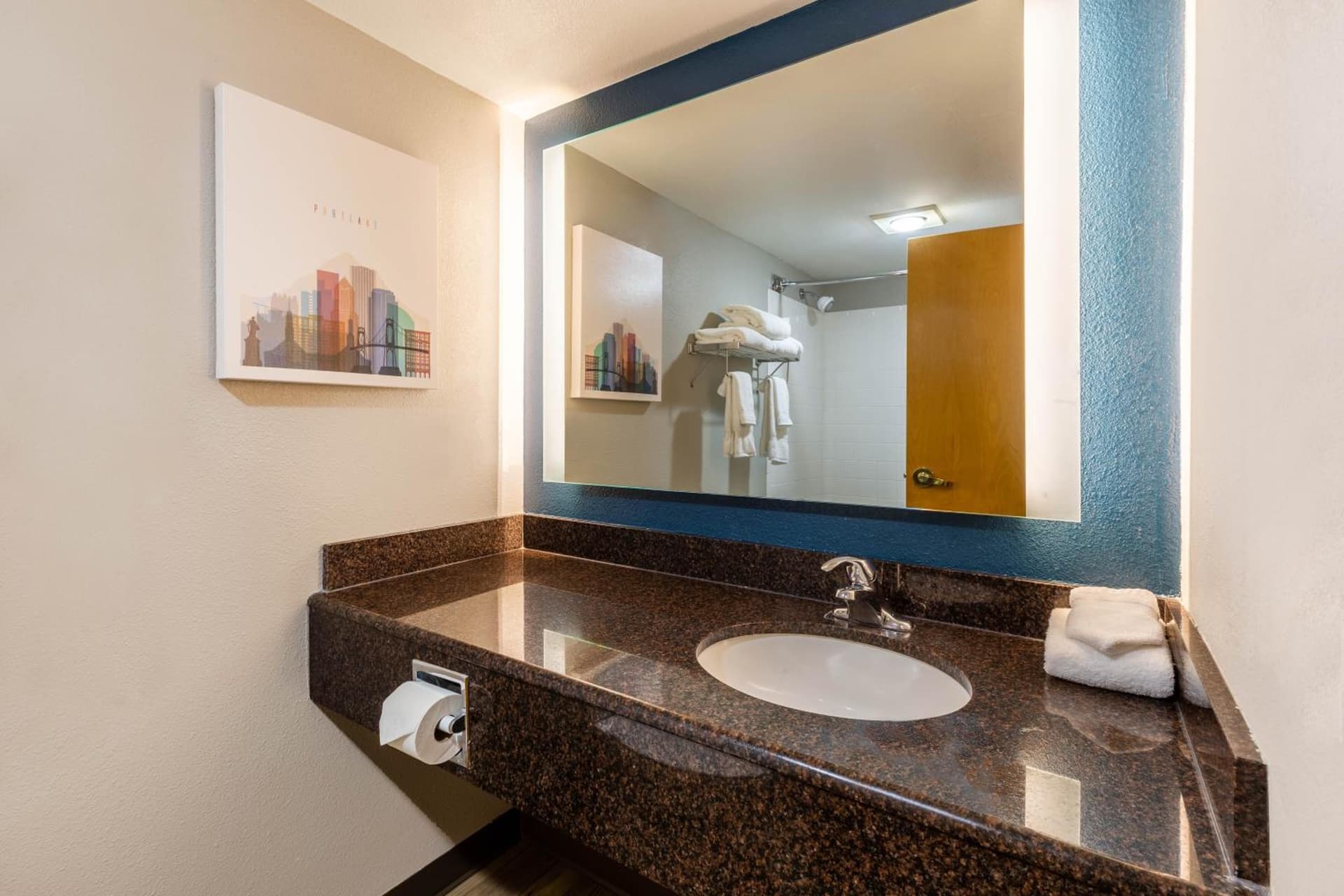 La Quinta by Wyndham Vancouver interior in Vancouver, WA — gallery photo 2