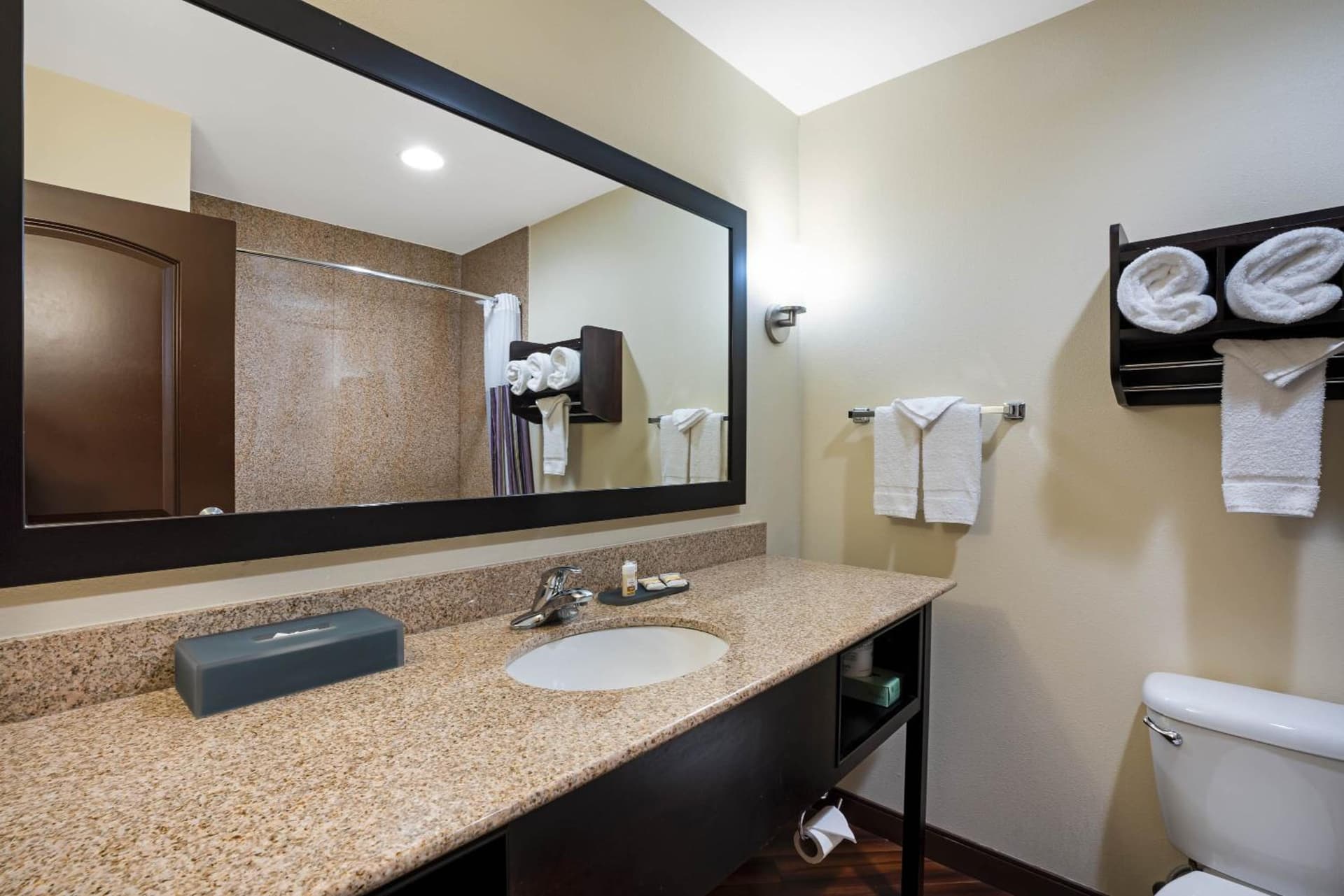 La Quinta by Wyndham Auburn gallery photo in Auburn, WA — image 36