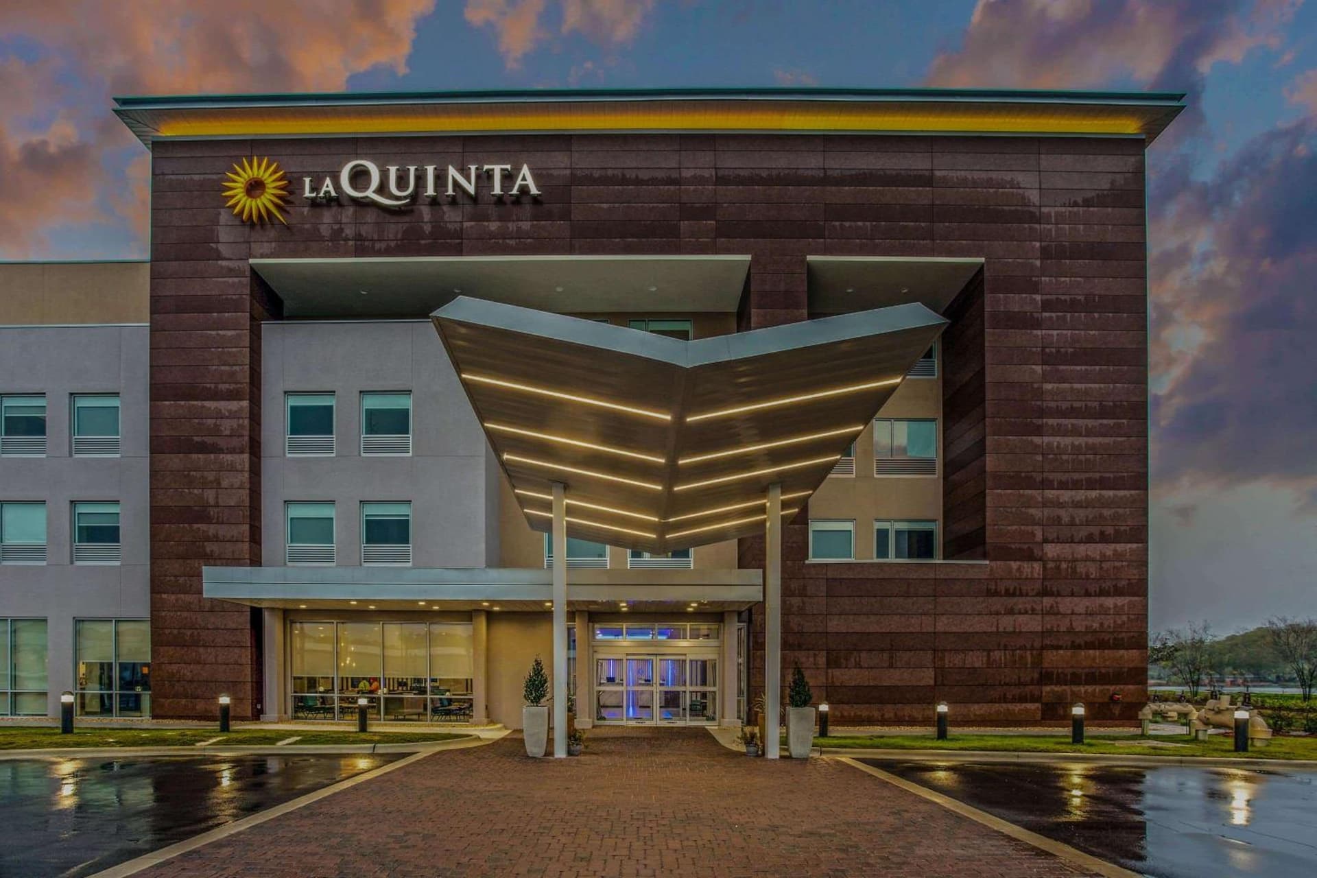 La Quinta Inn & Suites by Wyndham Miramar Beach-Destin property views in Destin, FL — gallery photo 3