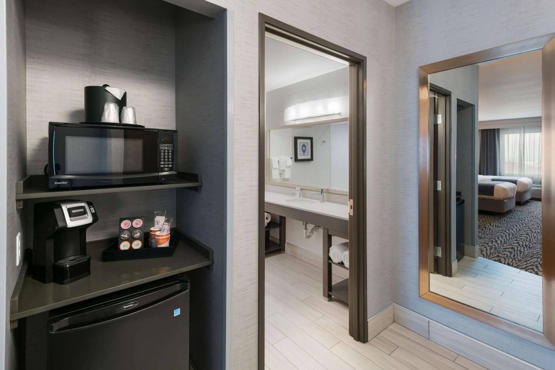 Comfort Suites Kennewick at Southridge gallery photo in Kennewick, WA — image 47