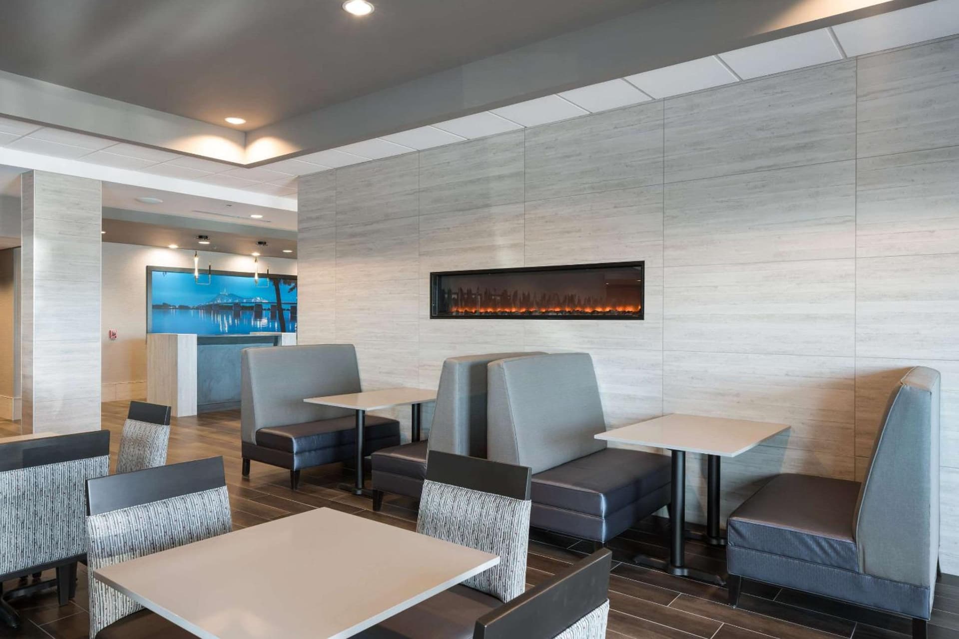 Comfort Suites Kennewick at Southridge gallery photo in Kennewick, WA — image 18