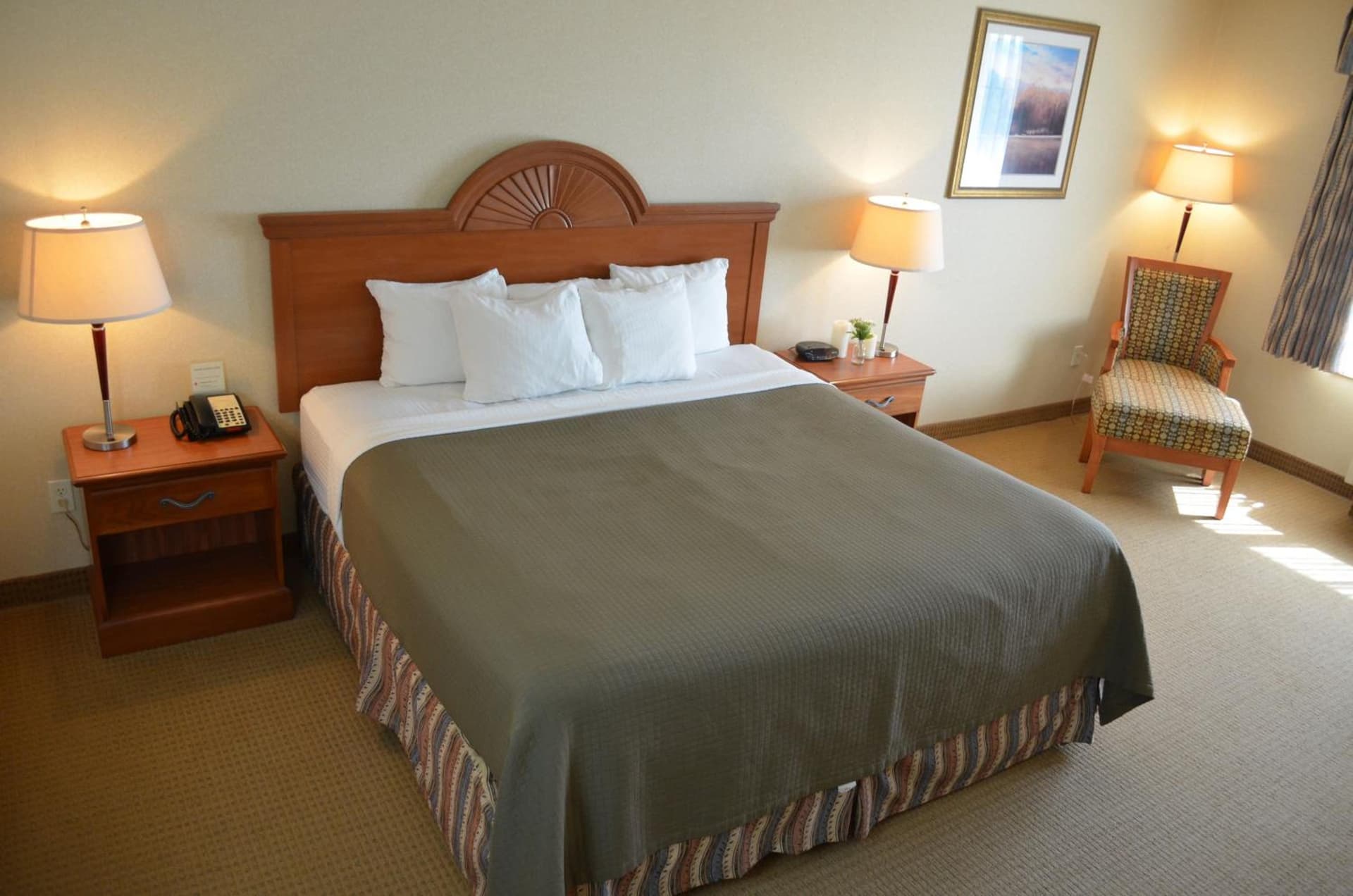 Red Coach Inn & Suites interior in Red Oak, IA — gallery photo 2