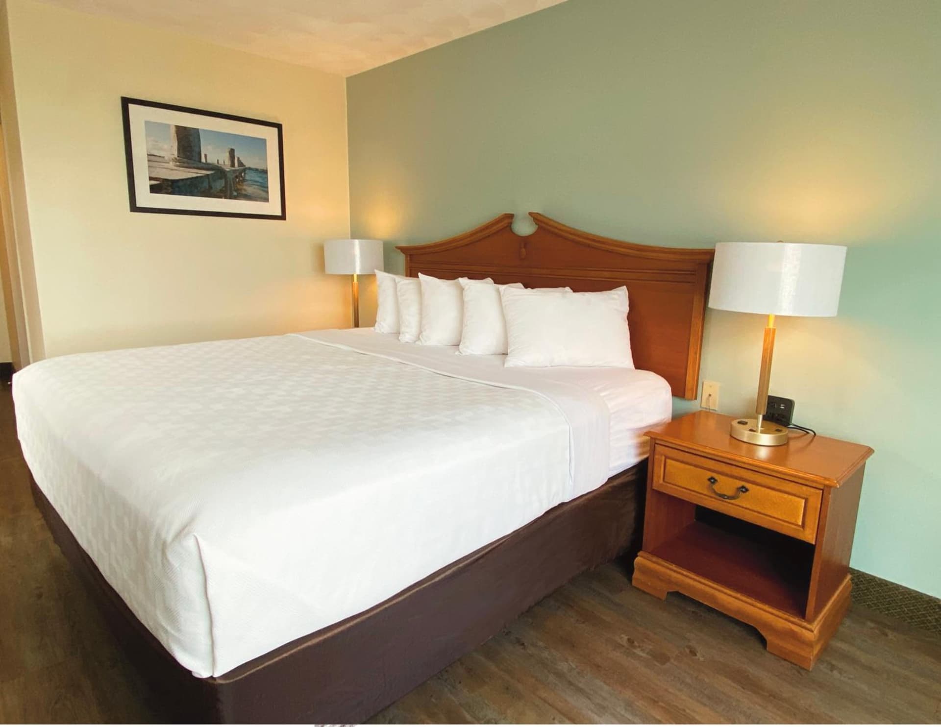 Atlantic Beach Hotel Newport gallery photo in Middletown, RI — image 40