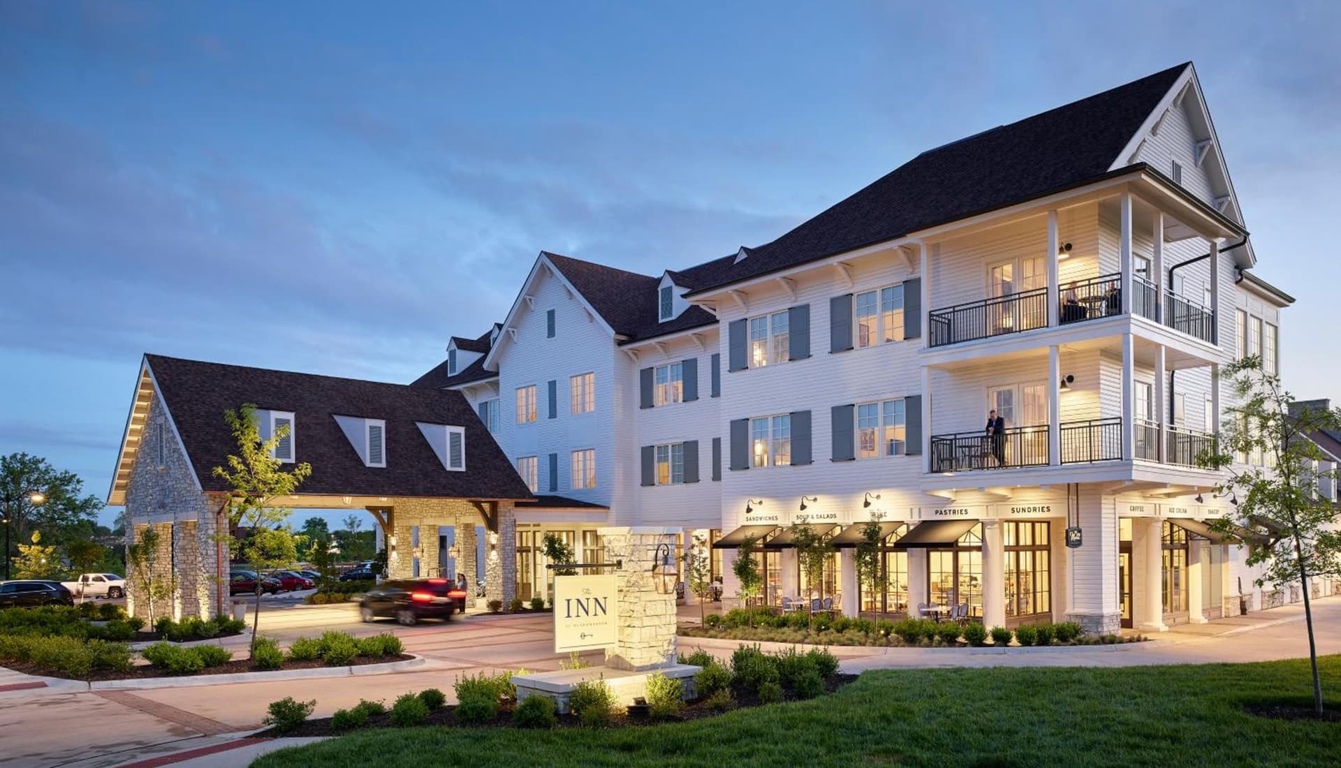 The Inn at Meadowbrook interior in Prairie Village, KS — gallery photo 2