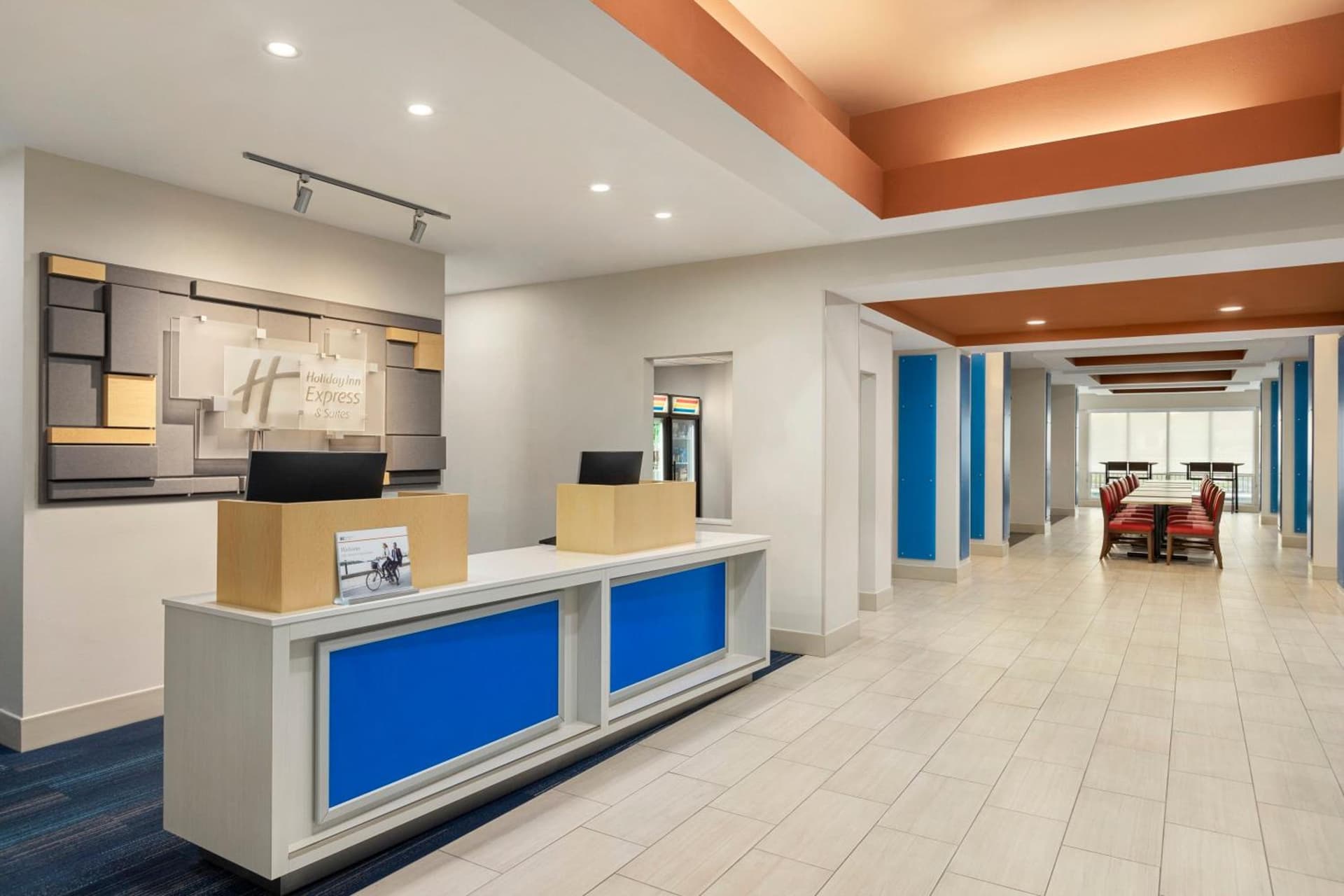 Holiday Inn Express Hotel & Suites Fort Myers East - The Forum by IHG gallery photo in Fort Myers, FL — image 13