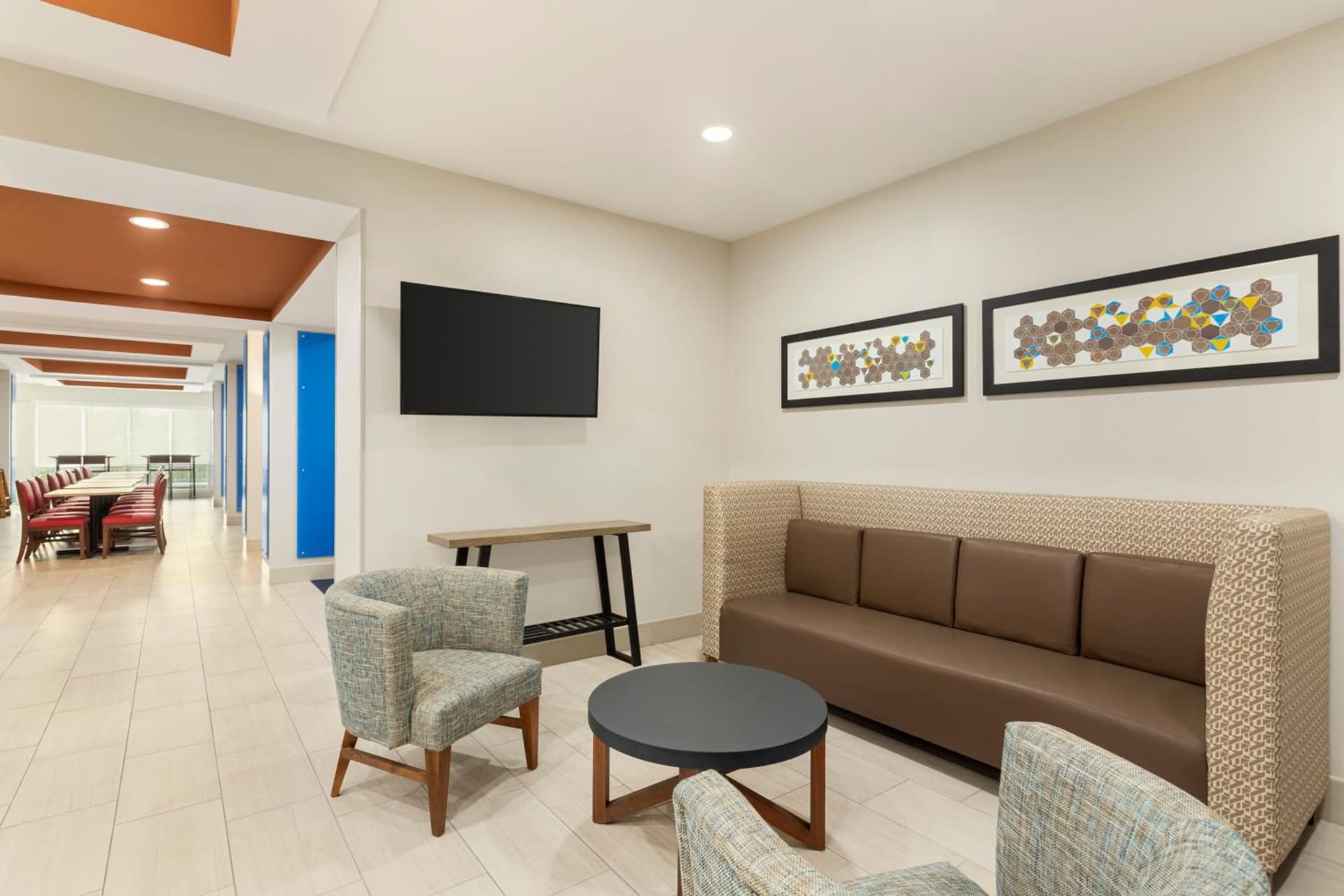 Holiday Inn Express Hotel & Suites Fort Myers East - The Forum by IHG gallery photo in Fort Myers, FL — image 35
