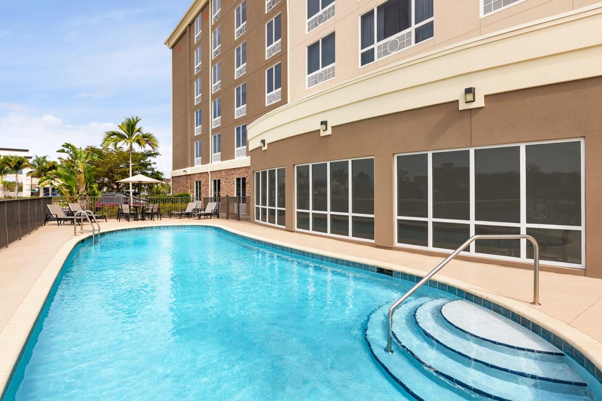 Holiday Inn Express Hotel & Suites Fort Myers East - The Forum by IHG gallery photo in Fort Myers, FL — image 29