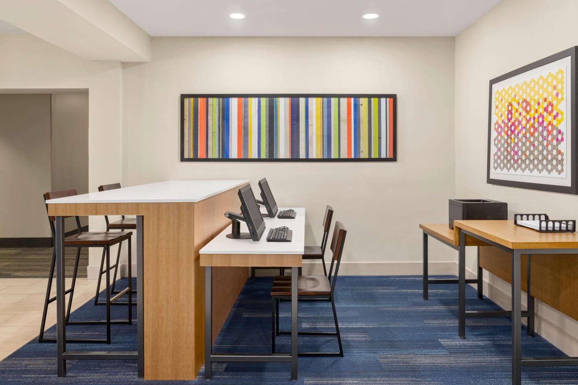 Holiday Inn Express Hotel & Suites Fort Myers East - The Forum by IHG gallery photo in Fort Myers, FL — image 7