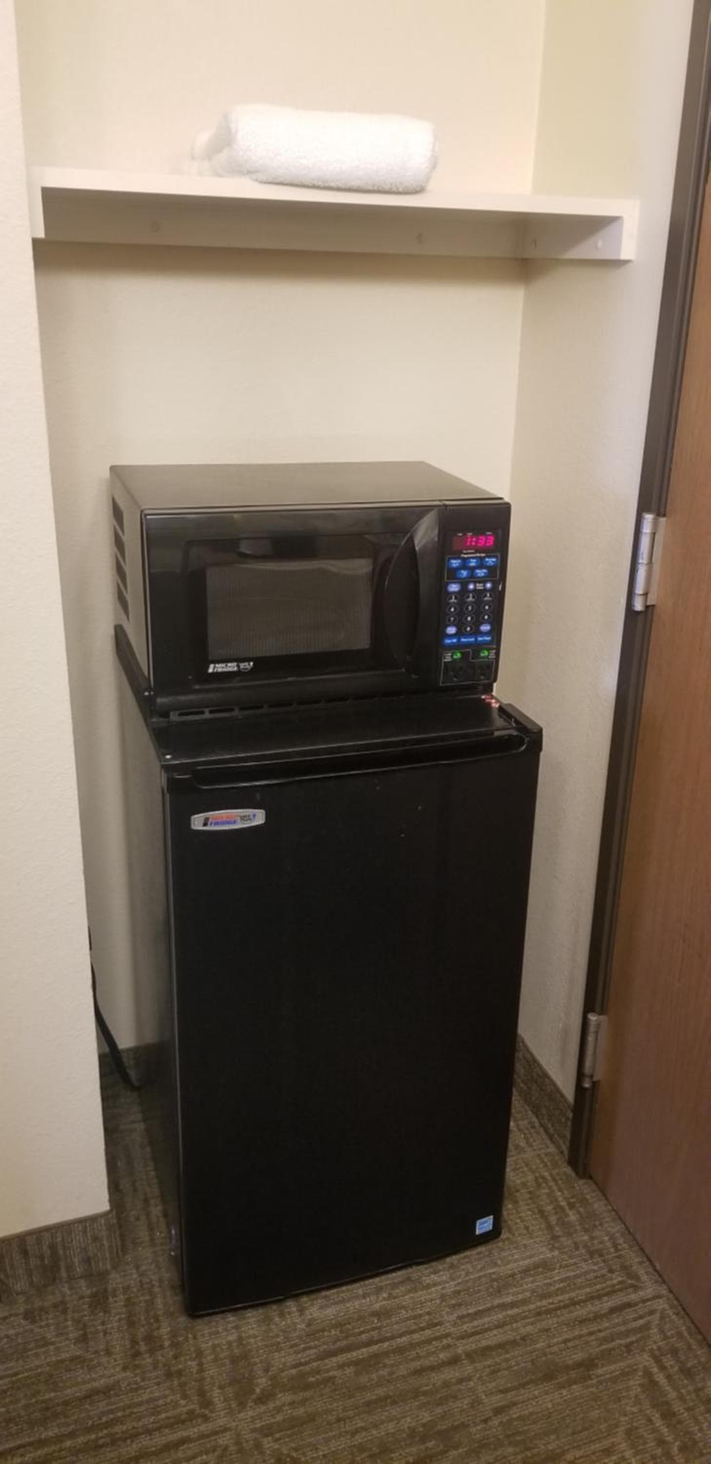 La Quinta Inn by Wyndham Indianapolis Airport Executive Dr gallery photo in Indianapolis, IN — image 26