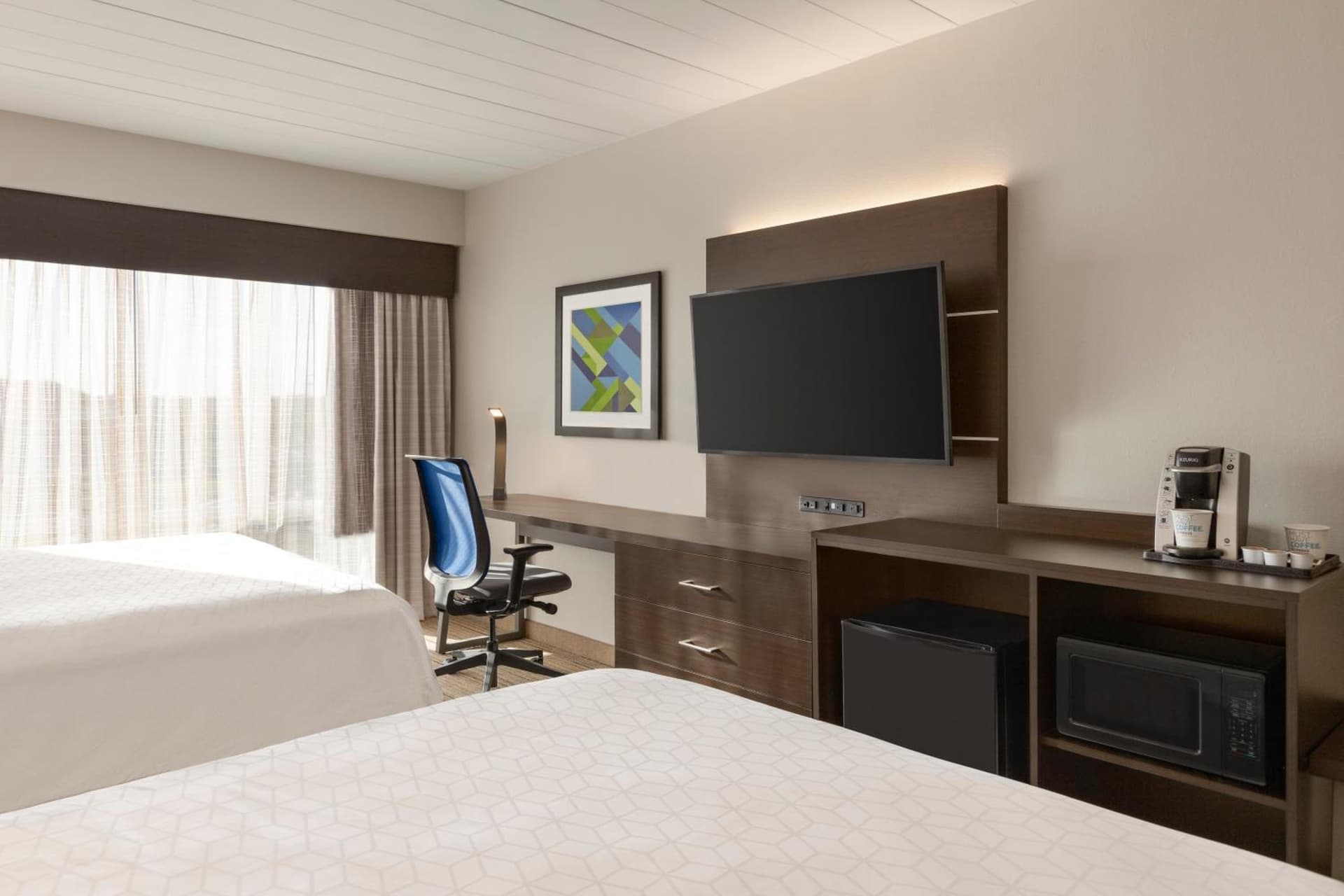 Holiday Inn Express Hotel & Suites Fort Myers East - The Forum by IHG interior in Fort Myers, FL — gallery photo 2