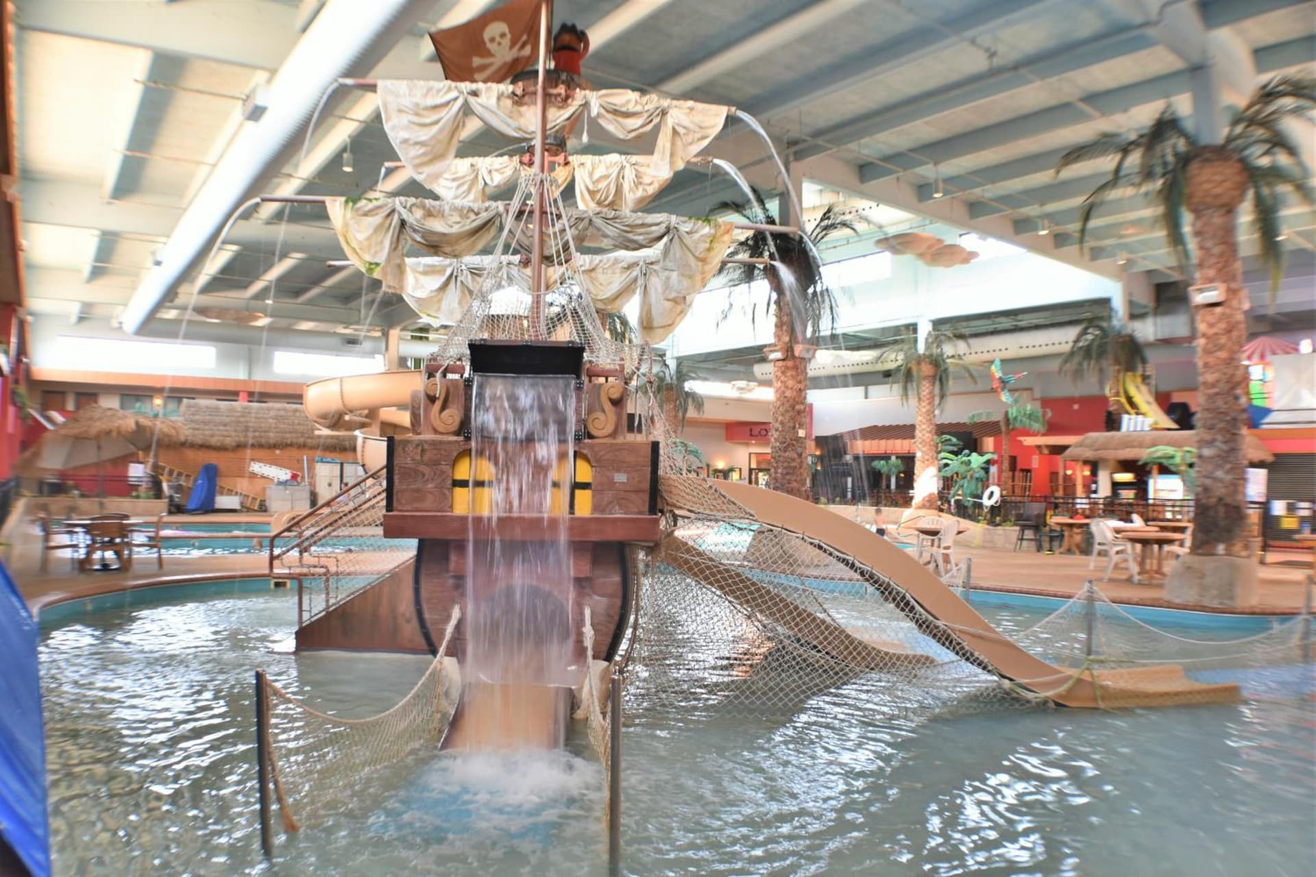 Ramada by Wyndham Sioux Falls Airport - Waterpark Resort & Event Center gallery photo in Sioux Falls, SD — image 8