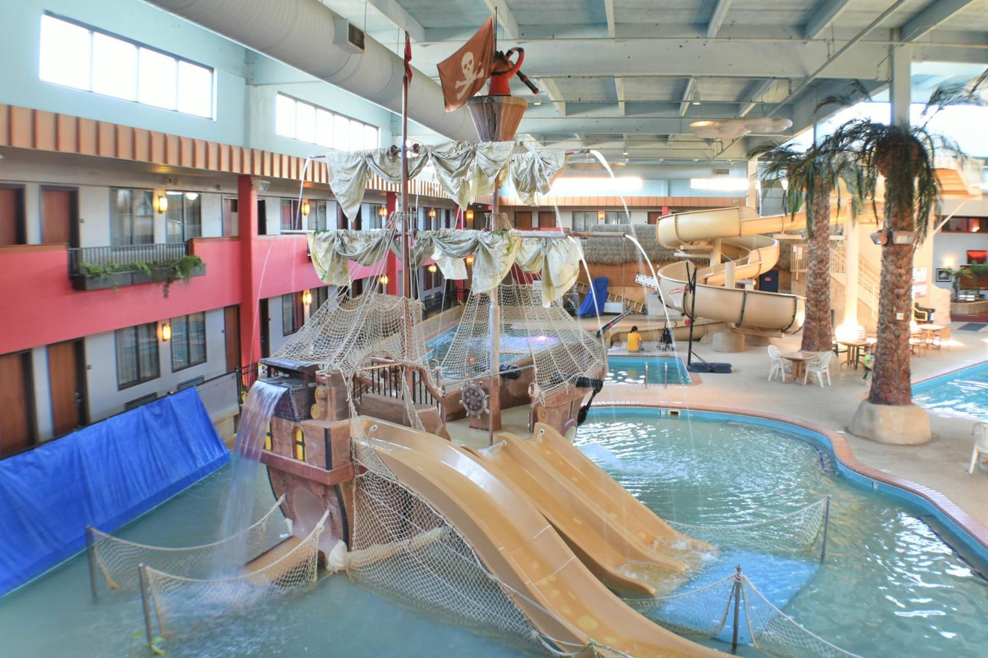 Ramada by Wyndham Sioux Falls Airport - Waterpark Resort & Event Center gallery photo in Sioux Falls, SD — image 56