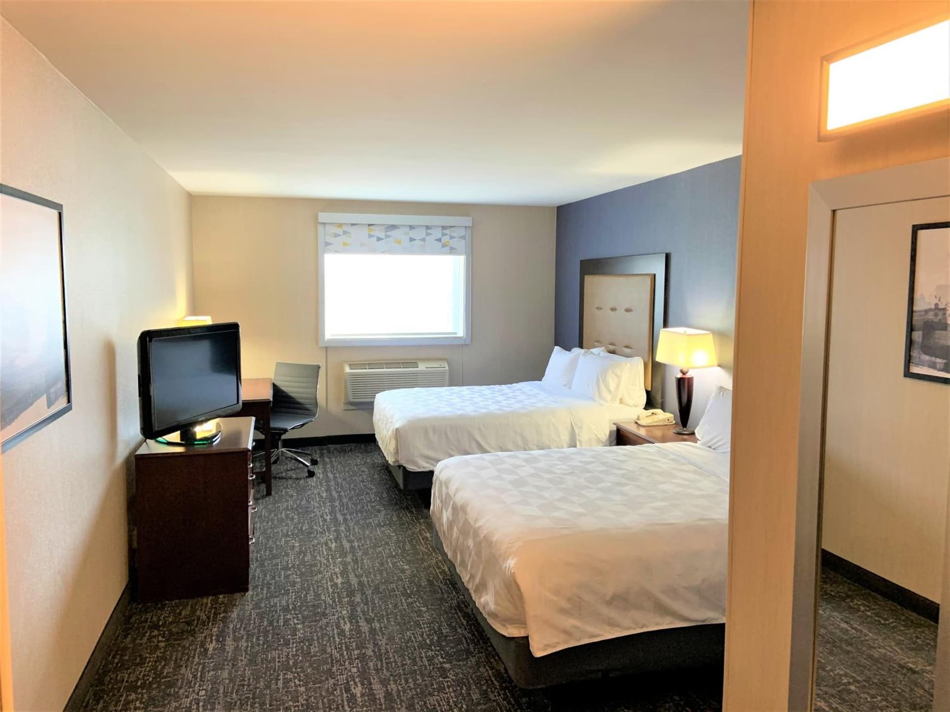 Holiday Inn & Suites Chicago-Carol Stream Wheaton by IHG gallery photo in Carol Stream, IL — image 22