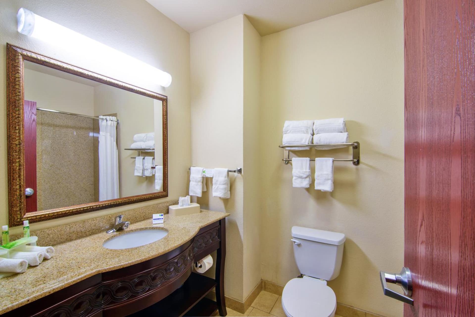 Country Inn & Suites by Radisson, Terrell gallery photo in Terrell, TX — image 25