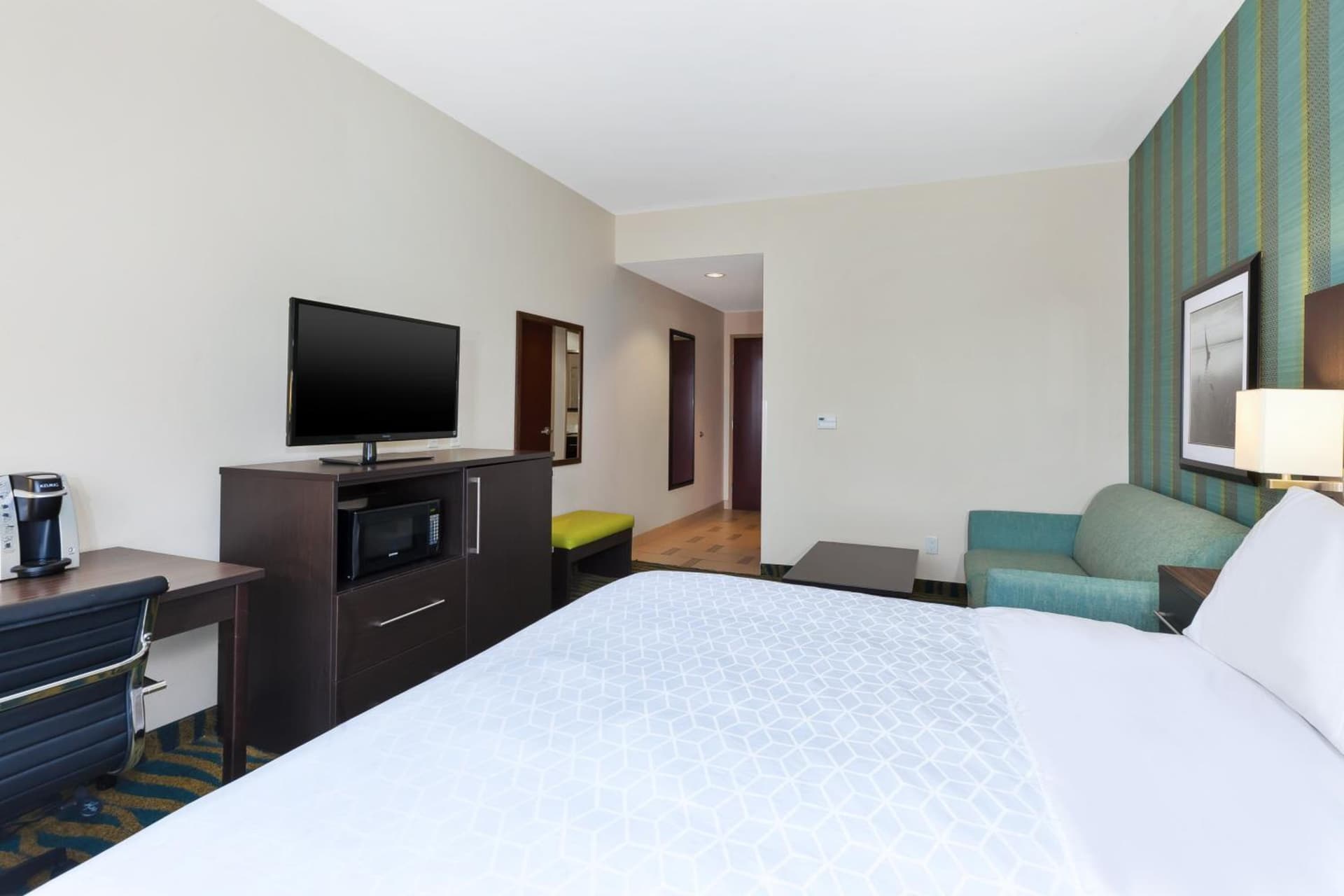 Holiday Inn Express & Suites Southport - Oak Island Area by IHG gallery photo in Oak Island, NC — image 29
