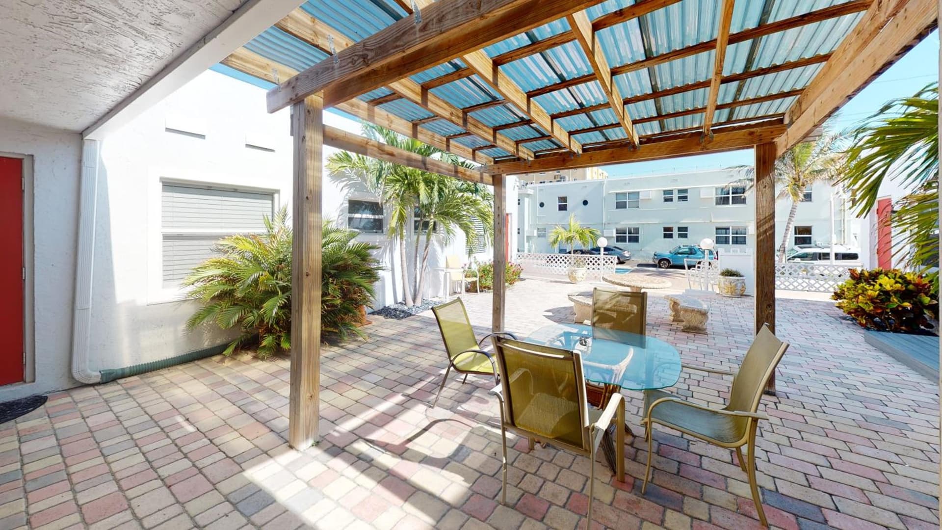 Sun Beach Inn featured exterior or lobby in Hollywood, FL — similar hotel