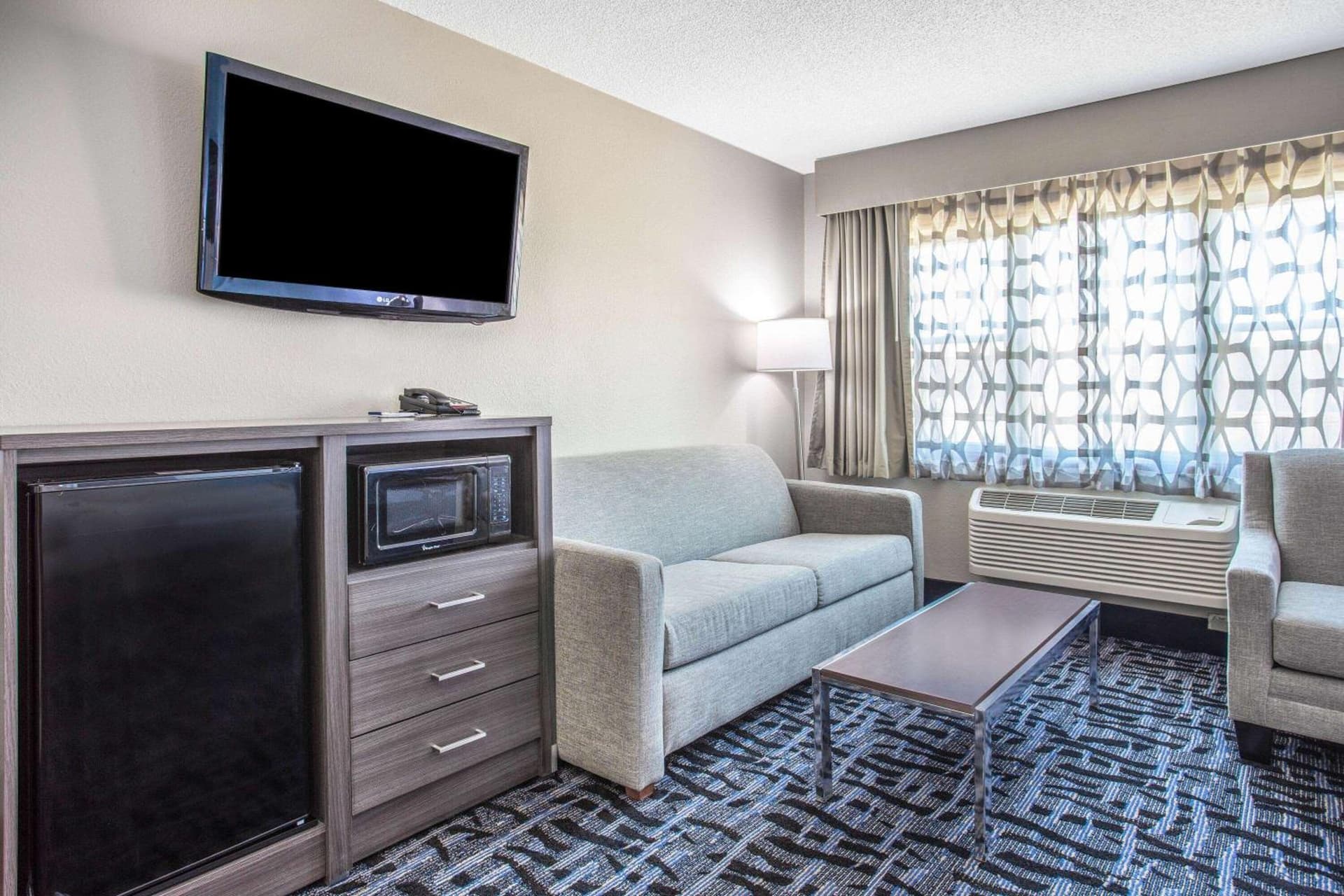 Baymont by Wyndham Joliet gallery photo in Joliet, IL — image 46