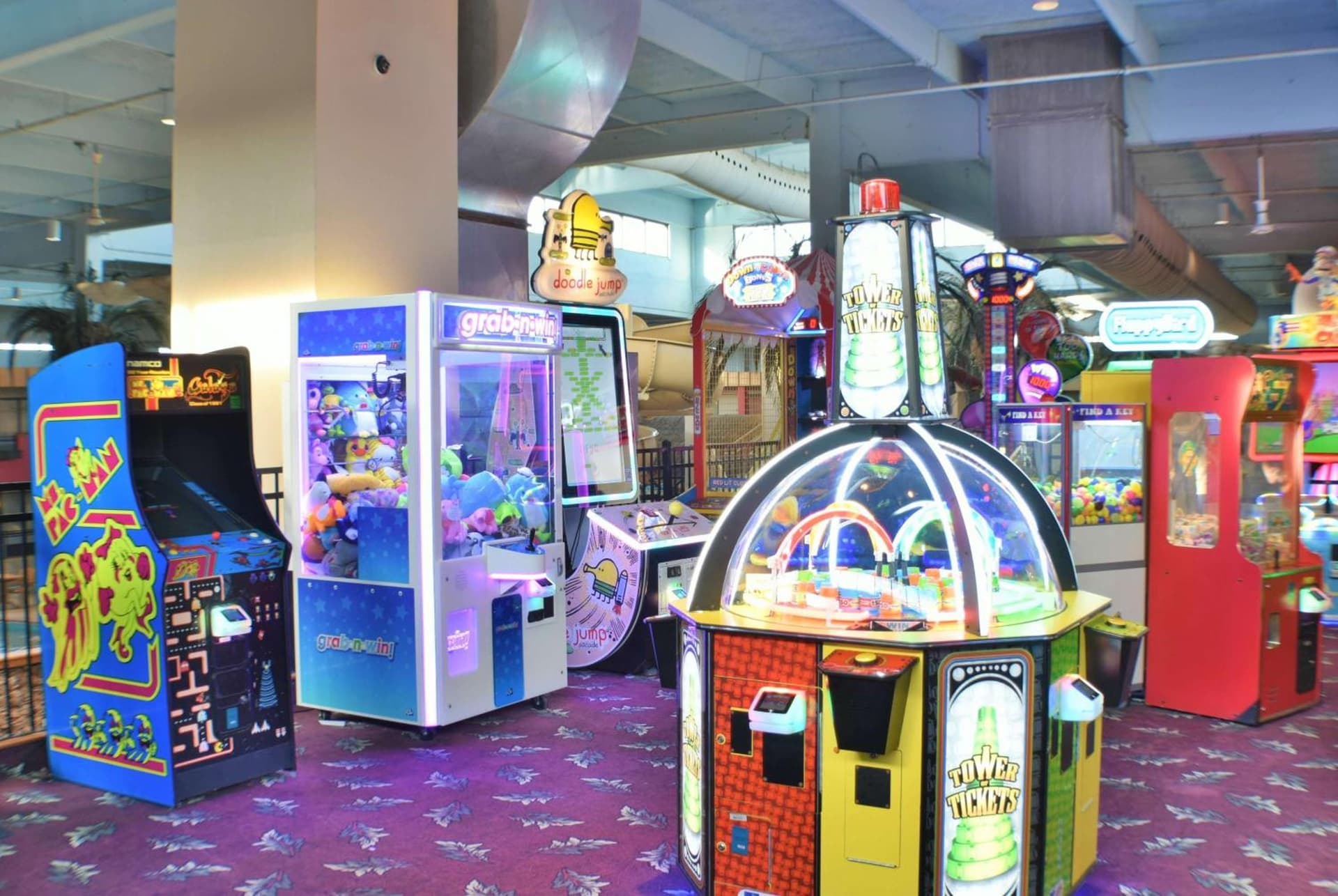 Ramada by Wyndham Sioux Falls Airport - Waterpark Resort & Event Center gallery photo in Sioux Falls, SD — image 164