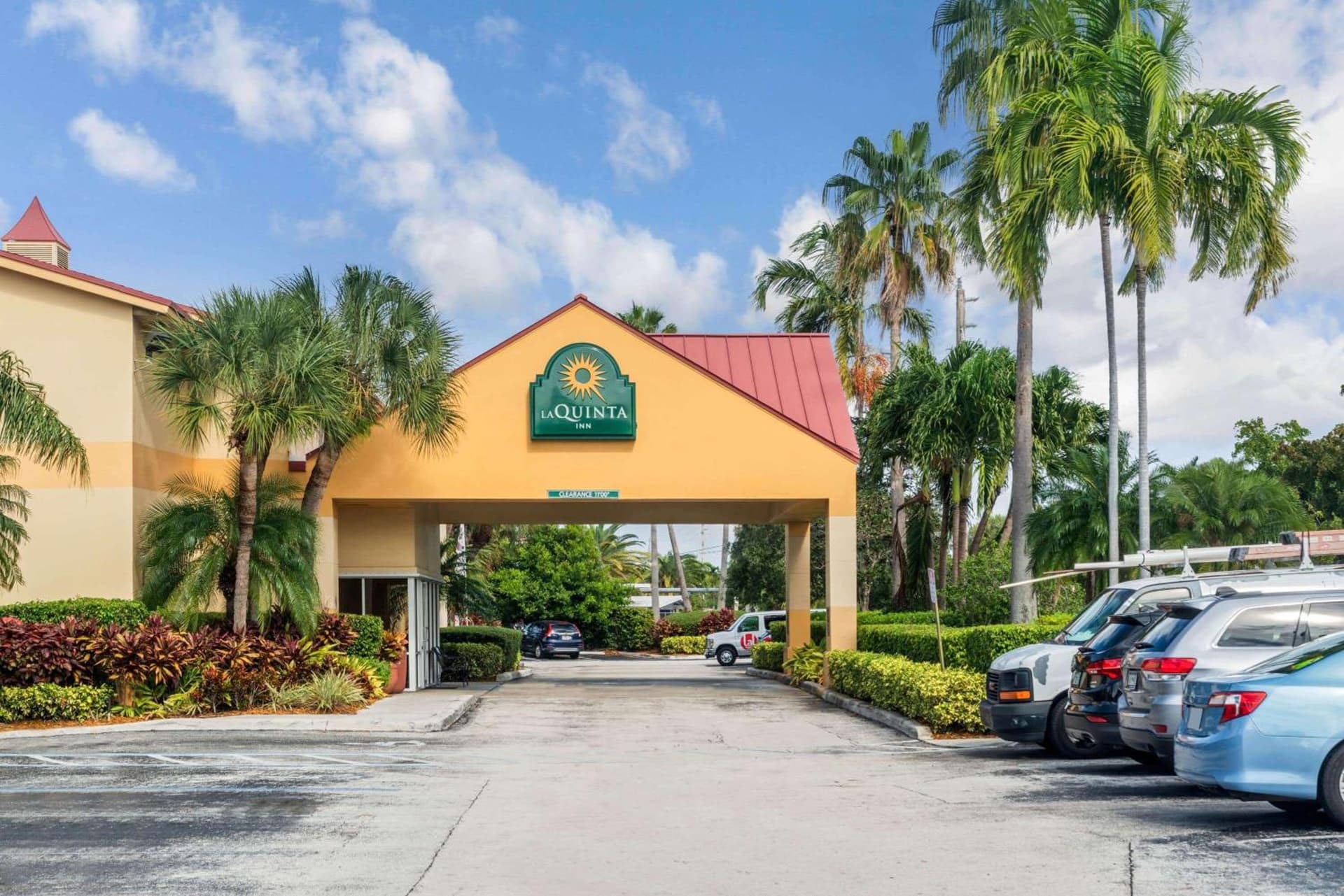 La Quinta by Wyndham Fort Lauderdale Pompano Beach interior in Fort Lauderdale, FL — gallery photo 2