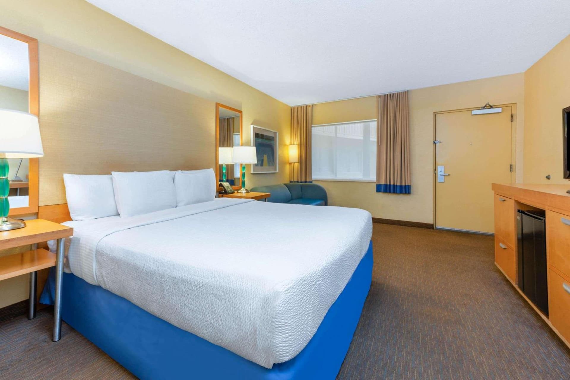 La Quinta by Wyndham Fort Lauderdale Pompano Beach gallery photo in Fort Lauderdale, FL — image 25
