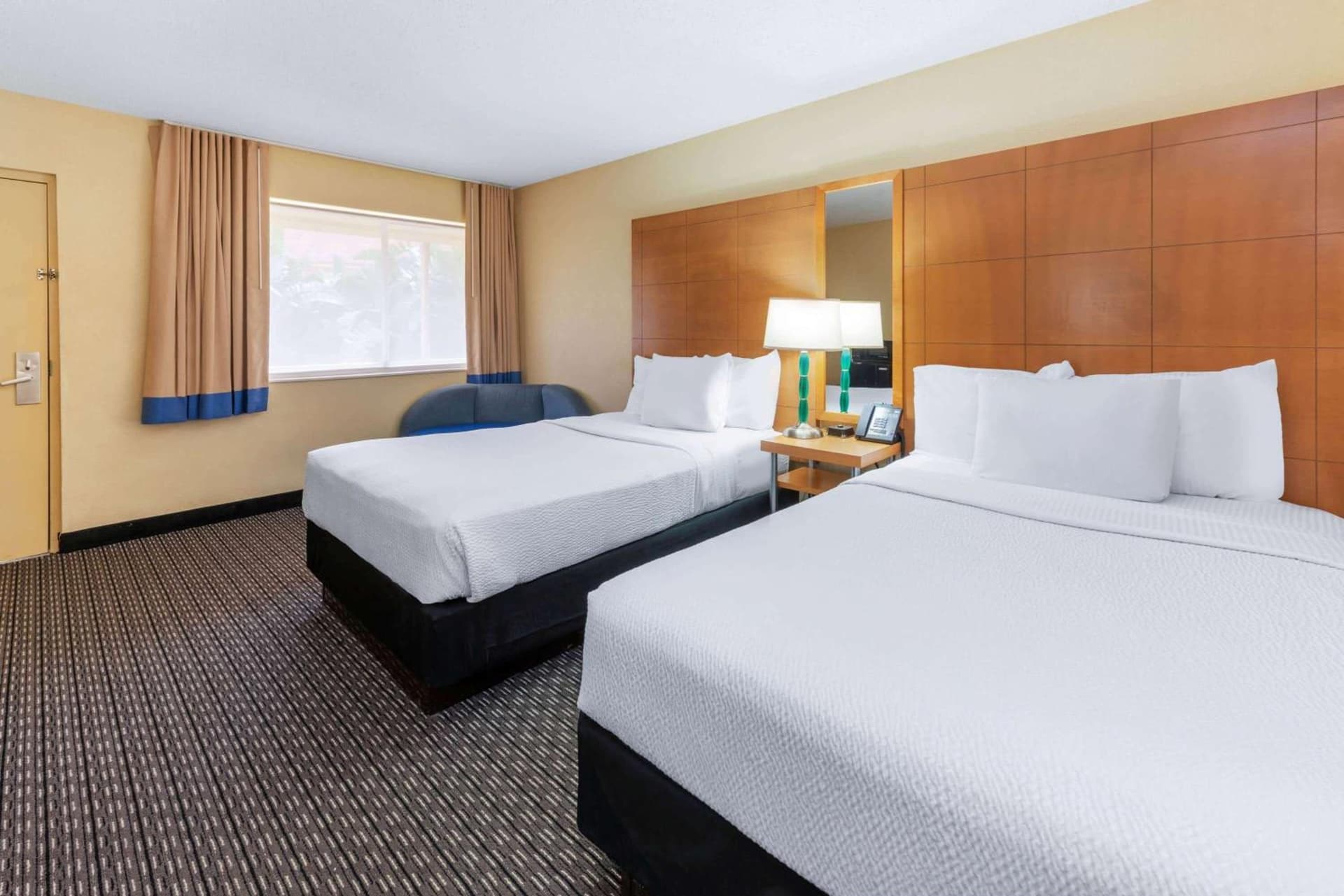 La Quinta by Wyndham Fort Lauderdale Pompano Beach gallery photo in Fort Lauderdale, FL — image 26