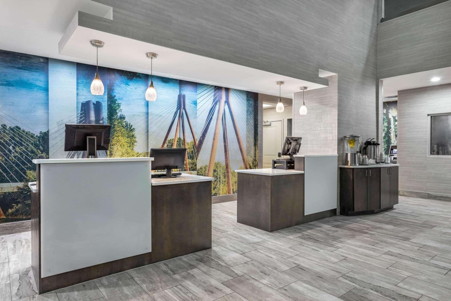 La Quinta by Wyndham Columbus - Edinburgh gallery photo in Columbus, IN — image 14