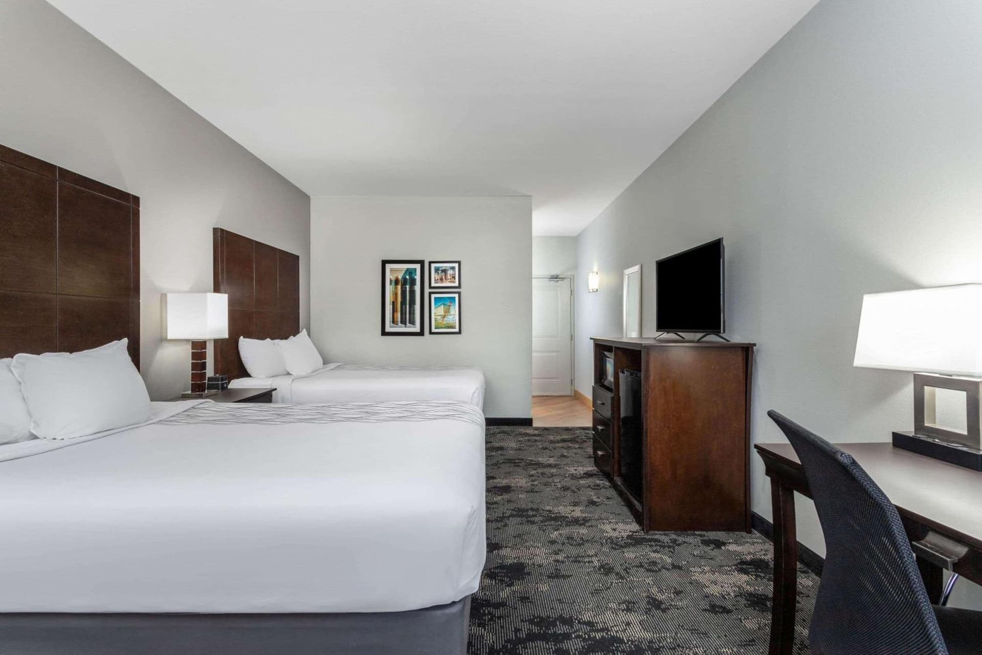 La Quinta by Wyndham Columbus - Edinburgh gallery photo in Columbus, IN — image 22