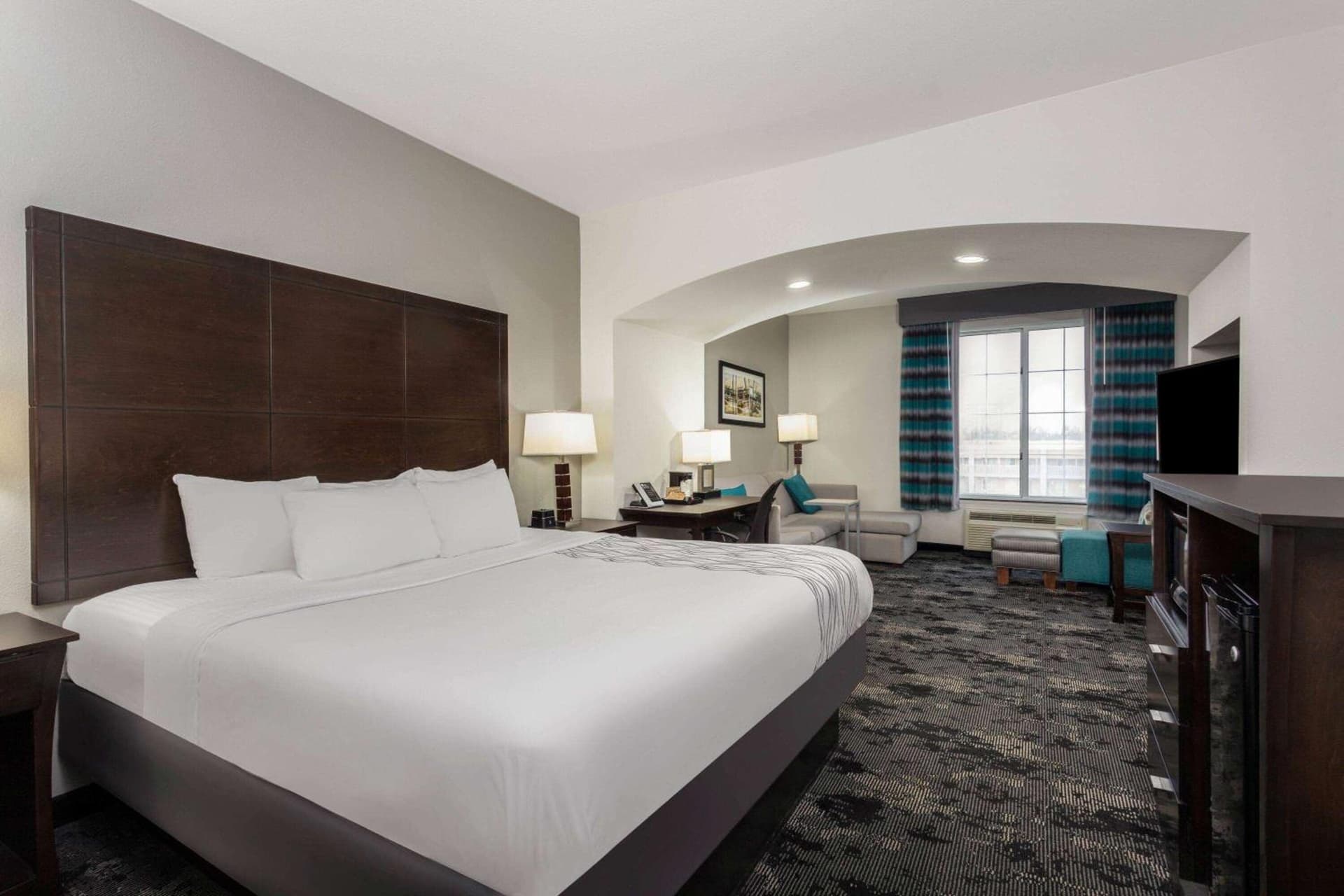 La Quinta by Wyndham Columbus - Edinburgh gallery photo in Columbus, IN — image 6
