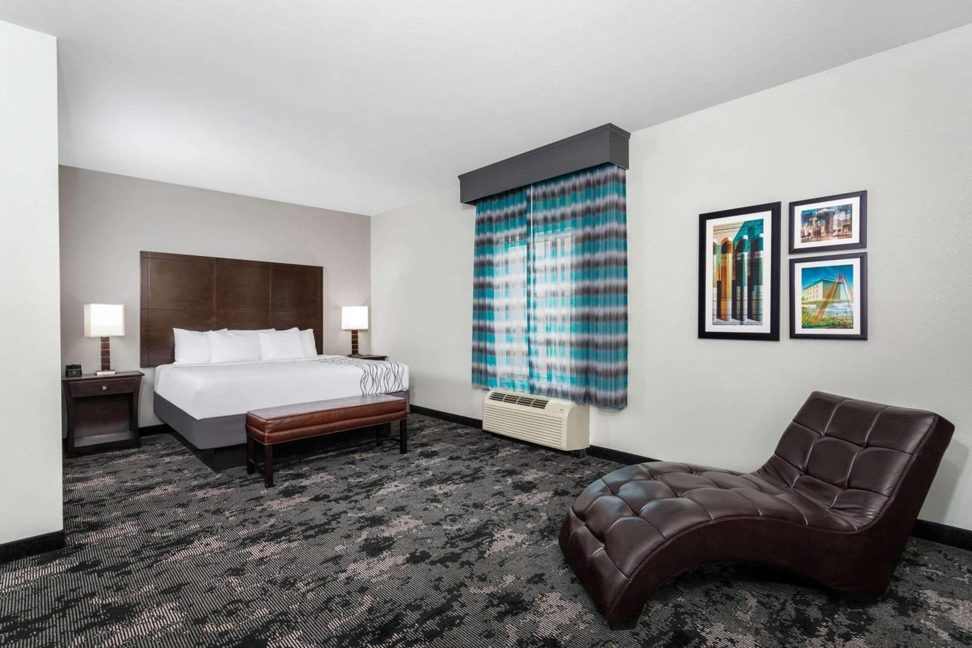 La Quinta by Wyndham Columbus - Edinburgh property views in Columbus, IN — gallery photo 3