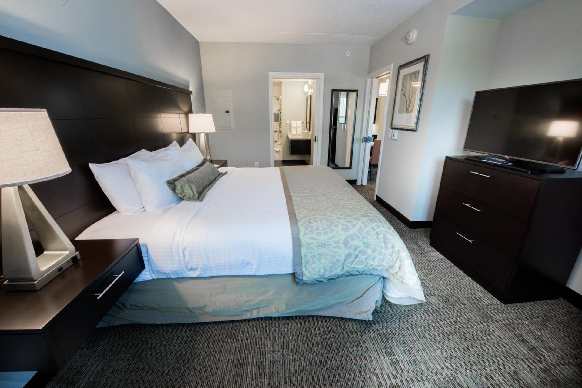 Staybridge Suites Albany Wolf Rd-Colonie Center by IHG interior in Albany, NY — gallery photo 2