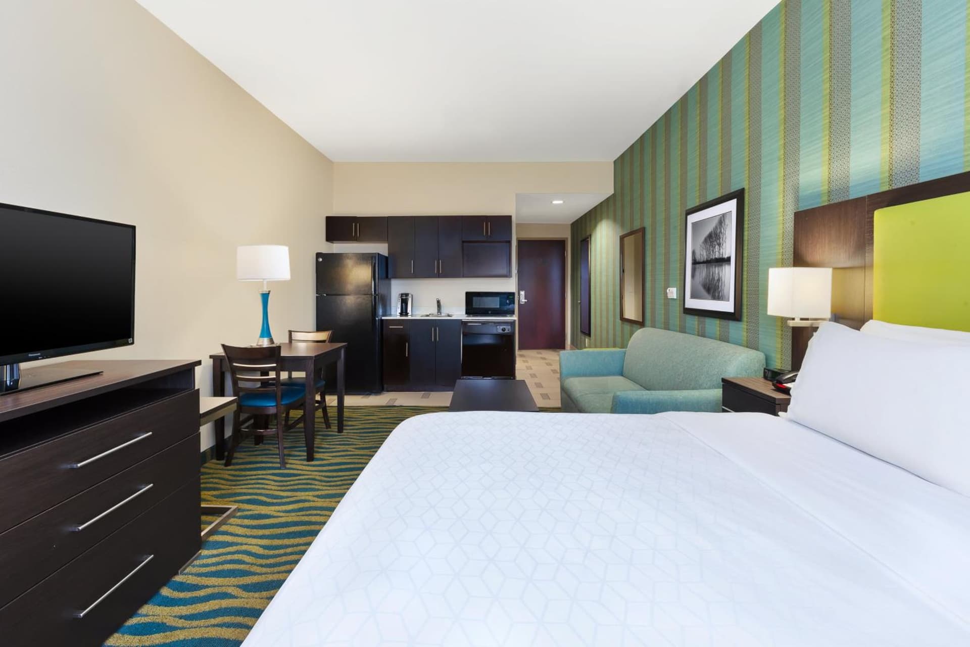 Holiday Inn Express & Suites Southport - Oak Island Area by IHG gallery photo in Oak Island, NC — image 37