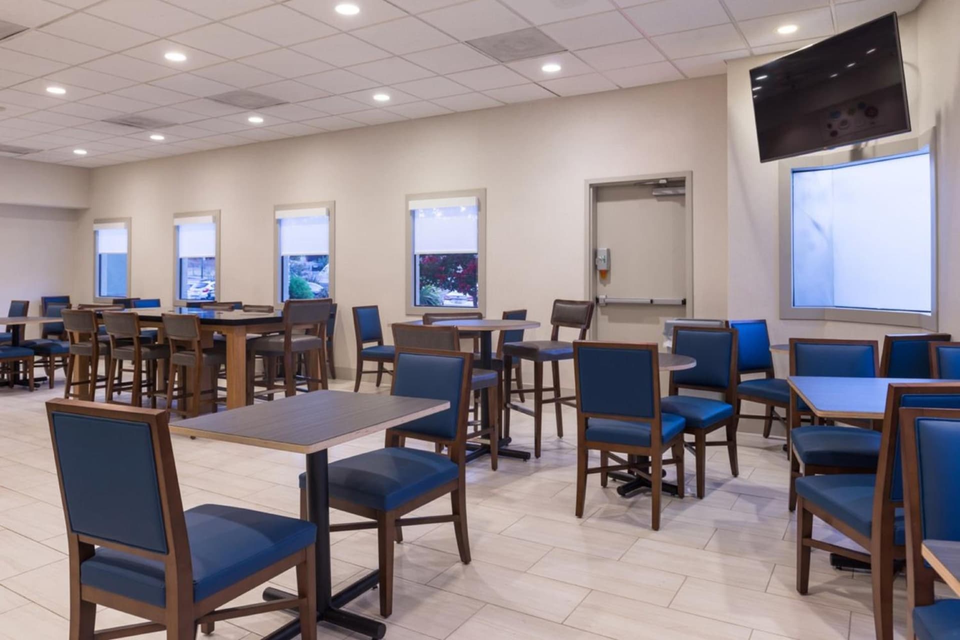 Holiday Inn Express Walnut Creek by IHG gallery photo in Walnut Creek, CA — image 53