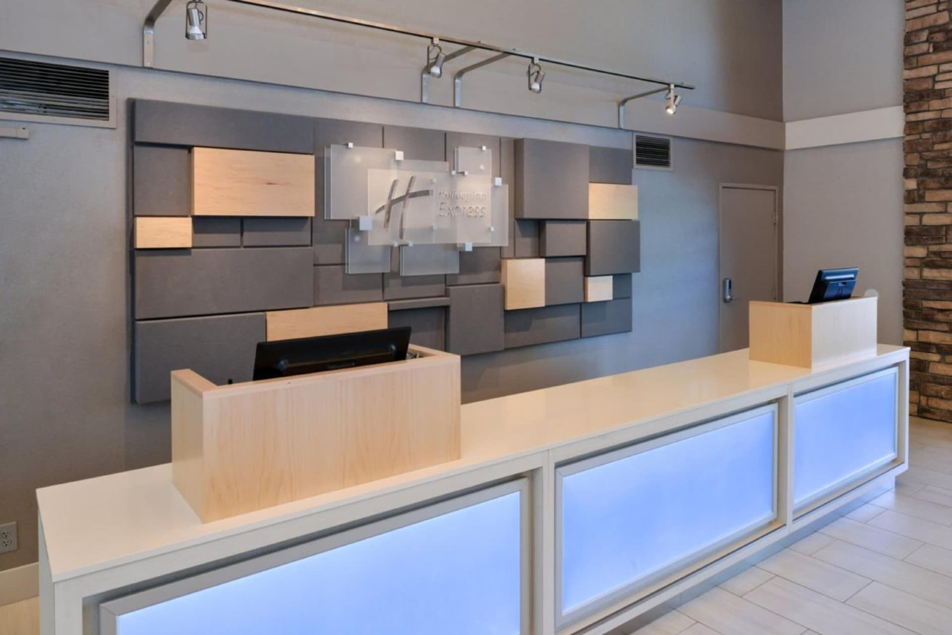 Holiday Inn Express Walnut Creek by IHG gallery photo in Walnut Creek, CA — image 43