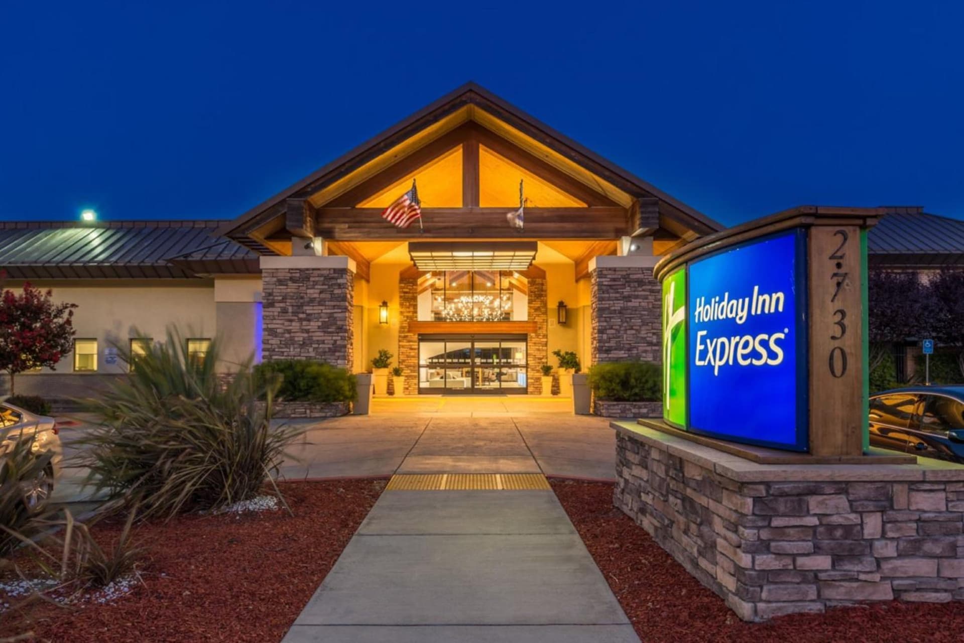Holiday Inn Express Walnut Creek by IHG featured exterior or lobby in Walnut Creek, CA — similar hotel