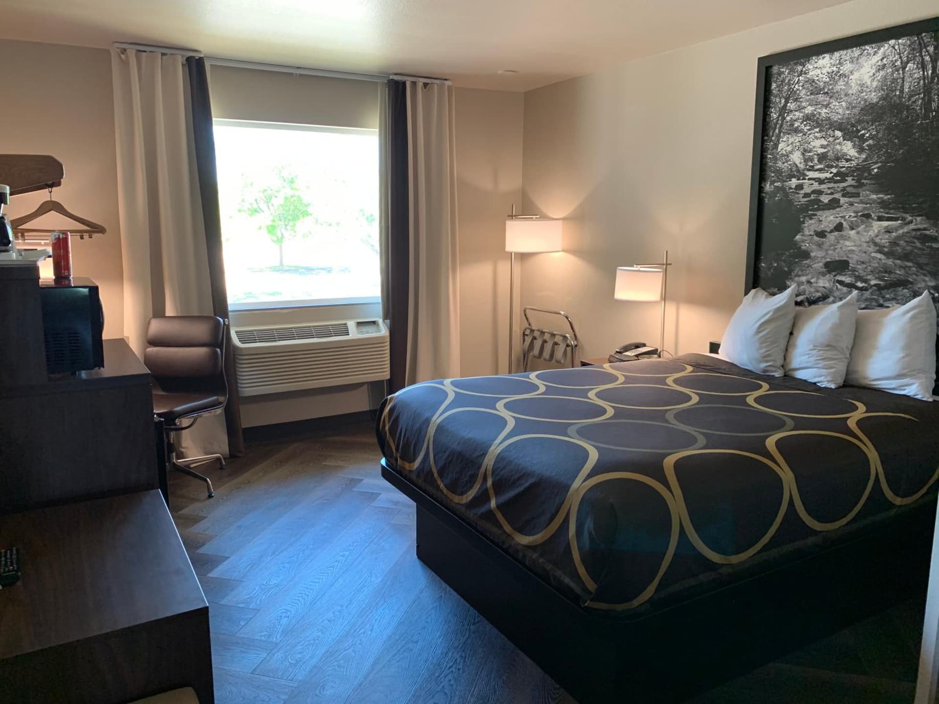 Greeley Valley Lodge interior in Greeley, CO — gallery photo 2