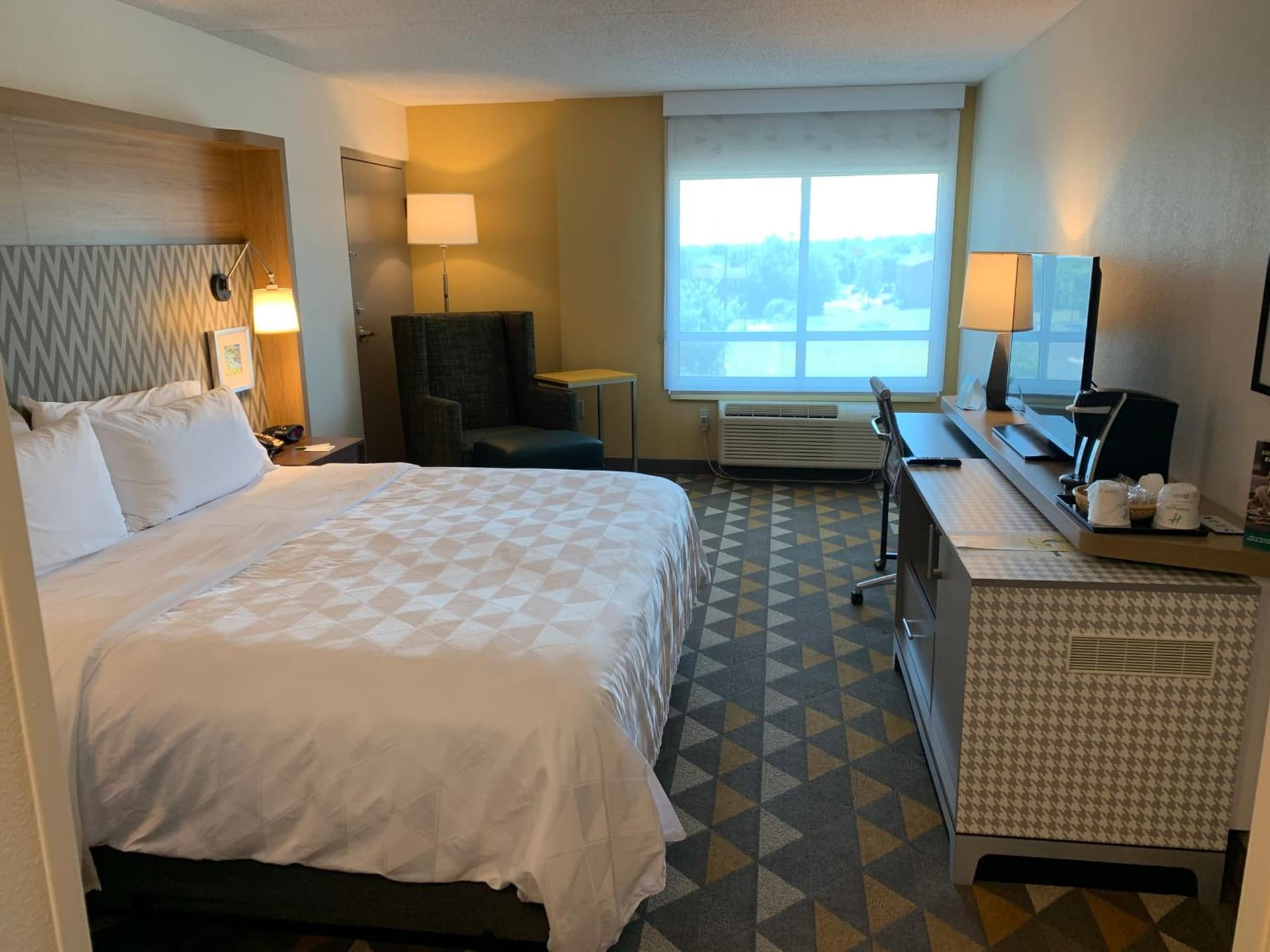 Holiday Inn Martinsburg by IHG gallery photo in Martinsburg, WV — image 20