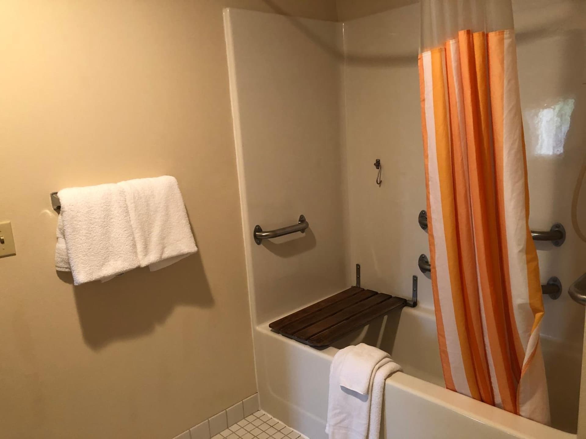La Quinta by Wyndham Plattsburgh property views in Plattsburgh, NY — gallery photo 3