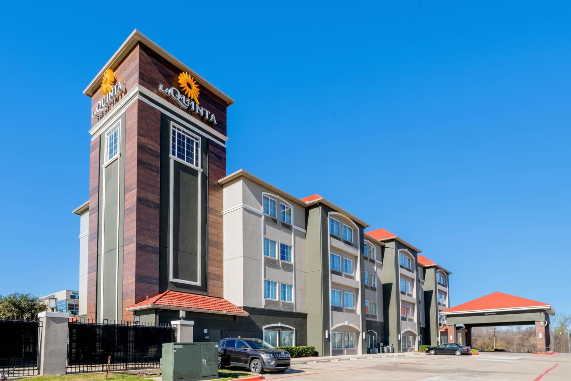 La Quinta Inn & Suites by Wyndham Fort Worth Arlington West gallery photo in Arlington, TX — image 13