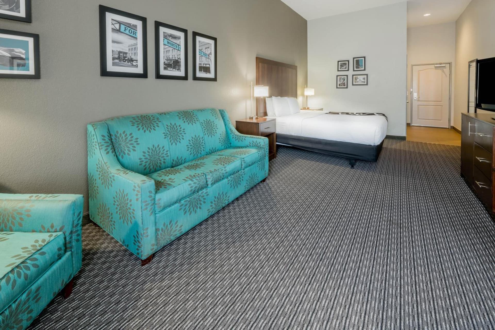La Quinta Inn & Suites by Wyndham Fort Worth Arlington West gallery photo in Arlington, TX — image 10
