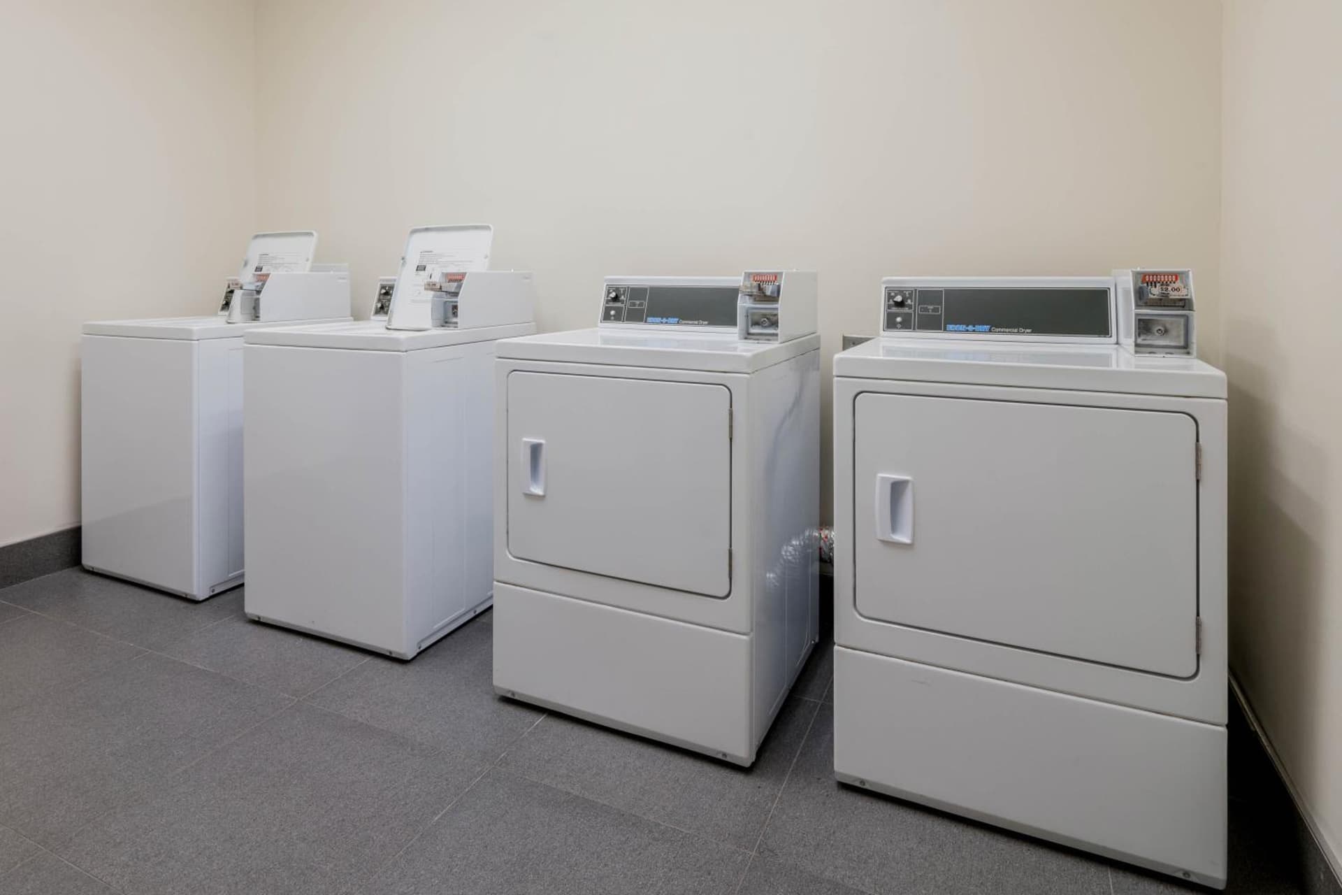La Quinta Inn & Suites by Wyndham Fort Worth Arlington West gallery photo in Arlington, TX — image 35