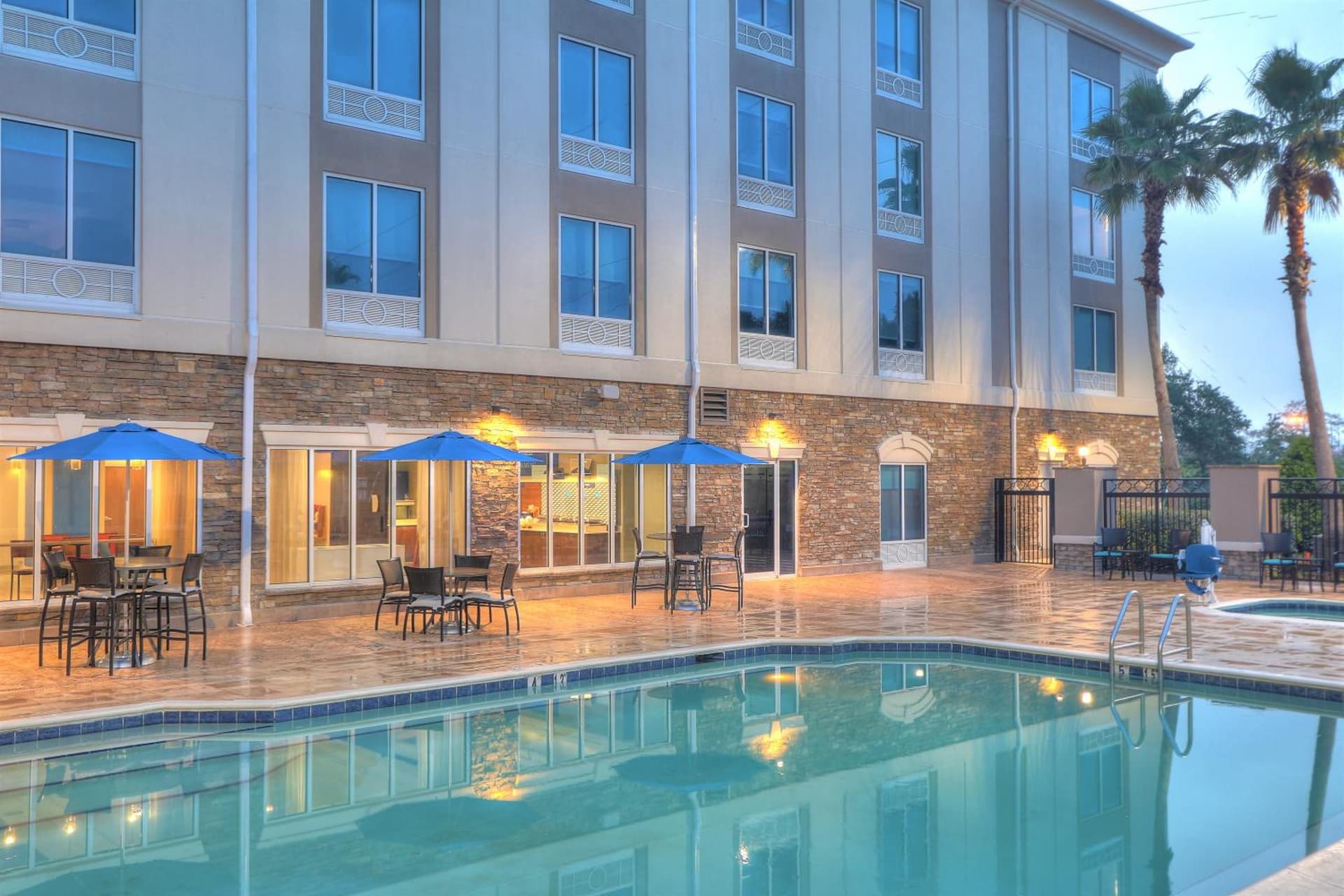 Holiday Inn Express Hotel & Suites Mobile Saraland by IHG gallery photo in Saraland, AL — image 9