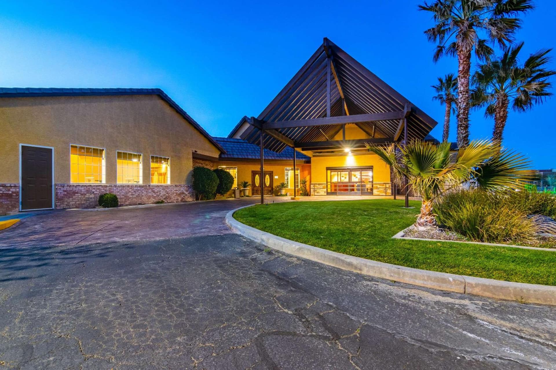 Comfort Inn & Suites Mojave featured exterior or lobby in Mojave, CA — similar hotel