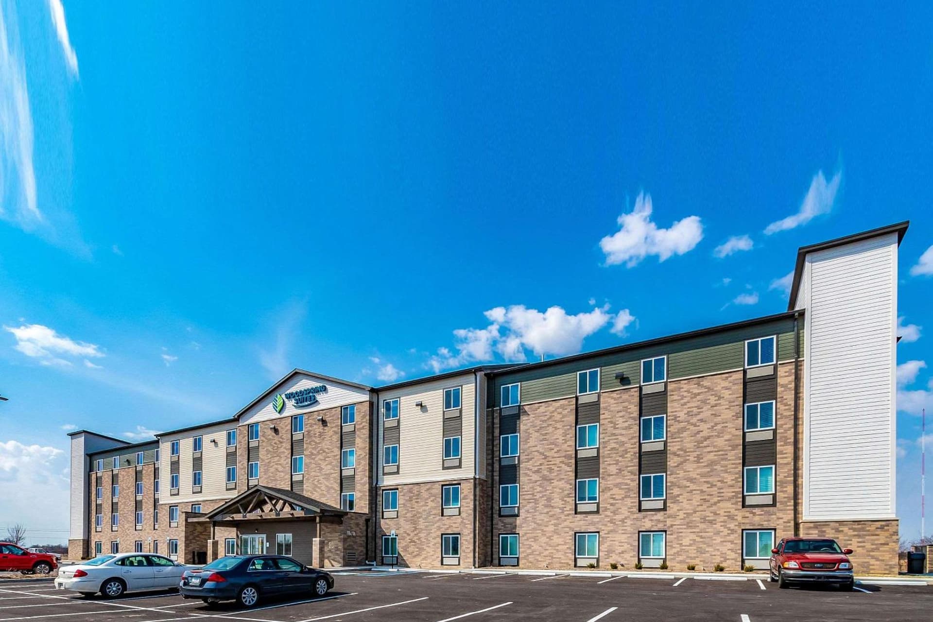 WoodSpring Suites Indianapolis Zionsville interior in Whitestown, IN — gallery photo 2