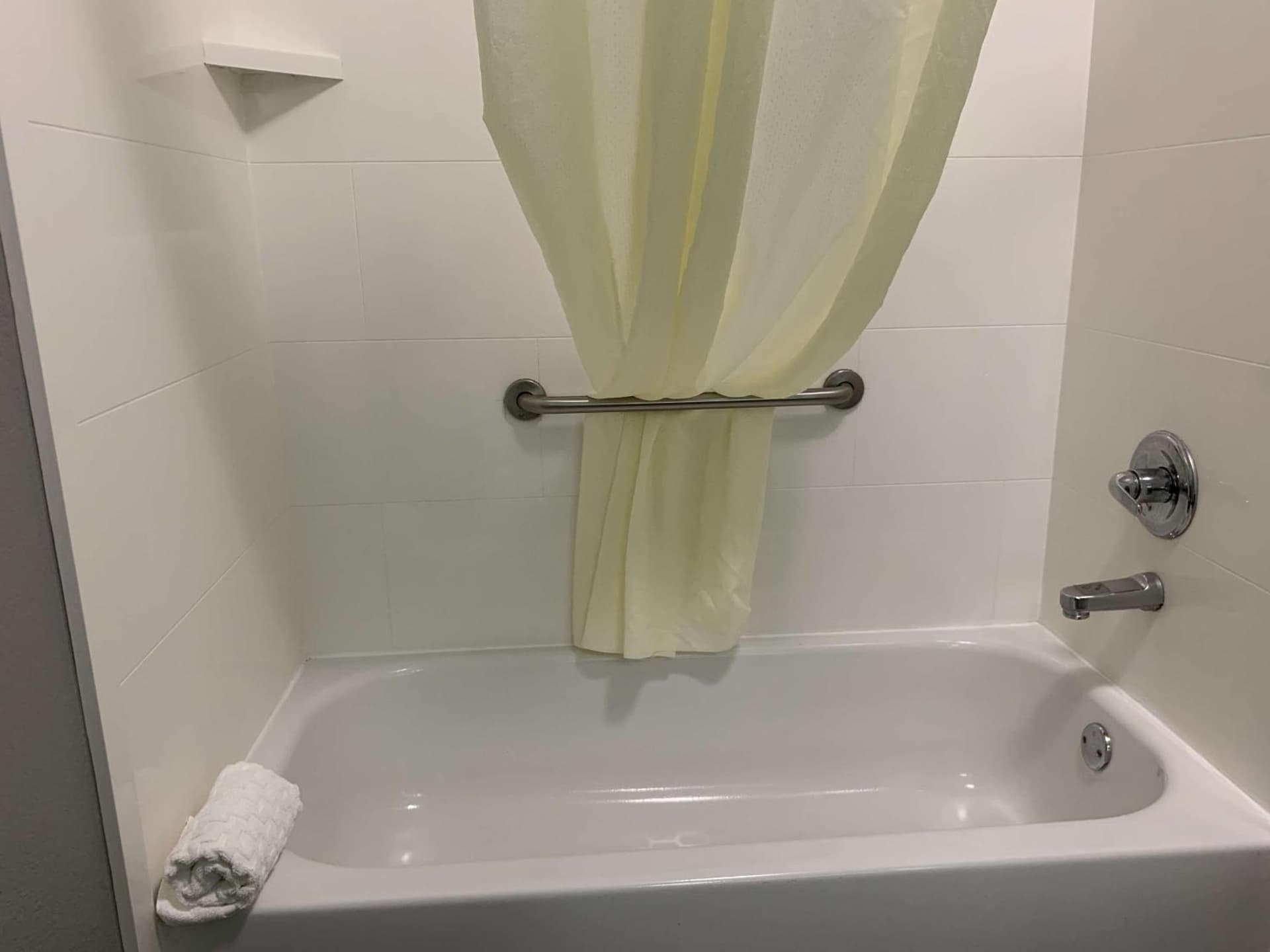 Best Western Plus Olive Branch Hotel & Suites interior in Olive Branch, MS — gallery photo 2