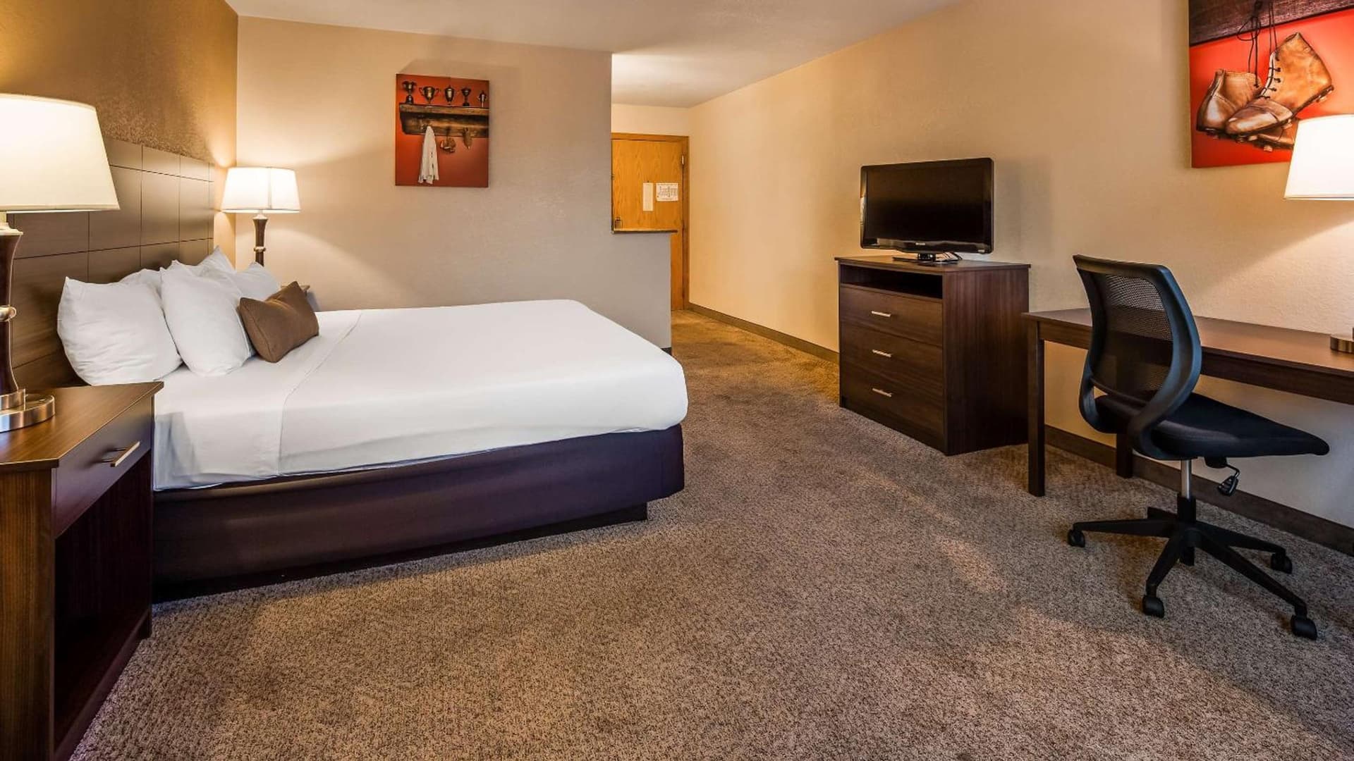 Best Western Green Bay Inn and Conference Center gallery photo in Green Bay, WI — image 40